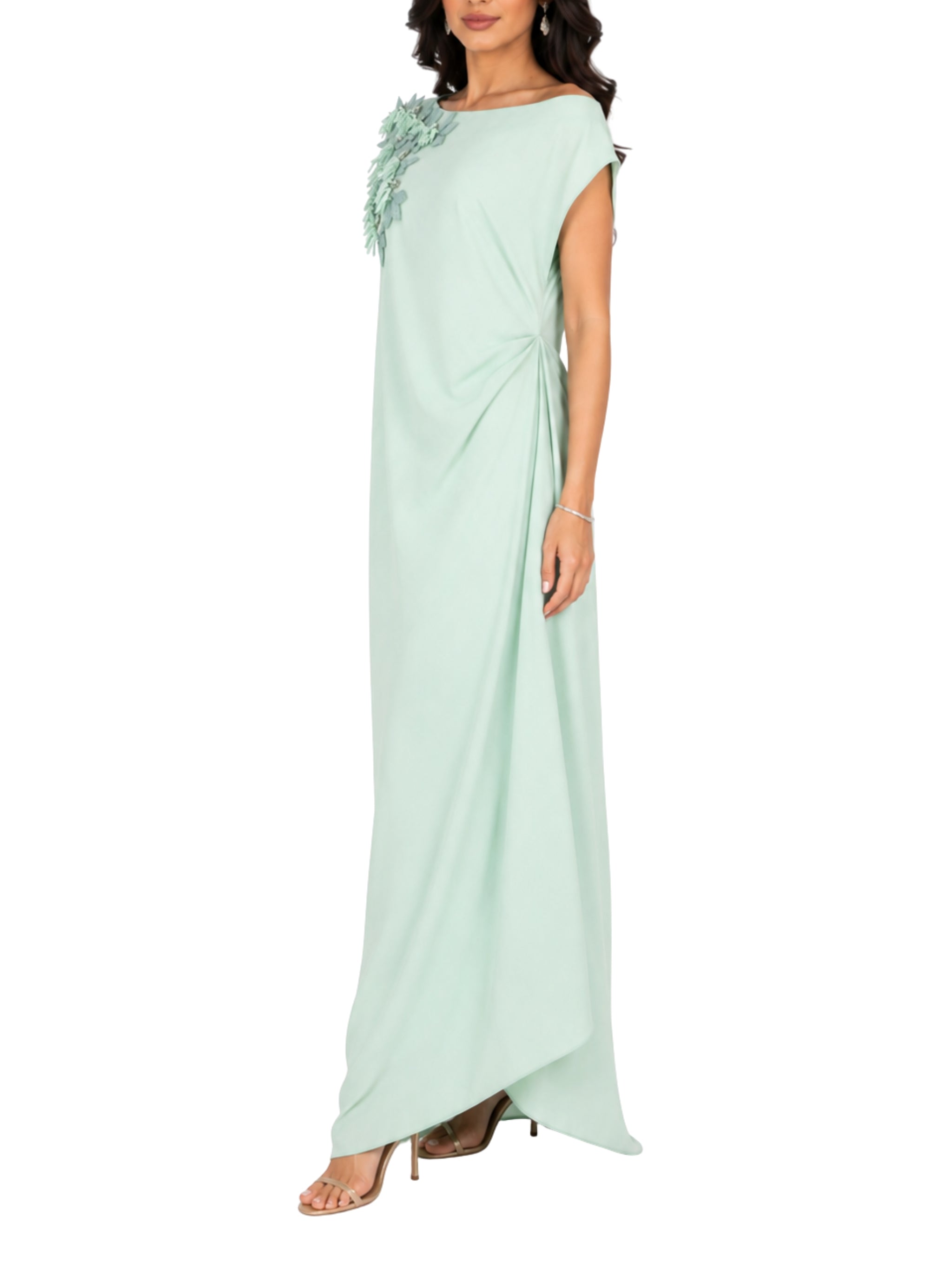 Hand embroiderd sholder  slanting short sleeves and off shoulder