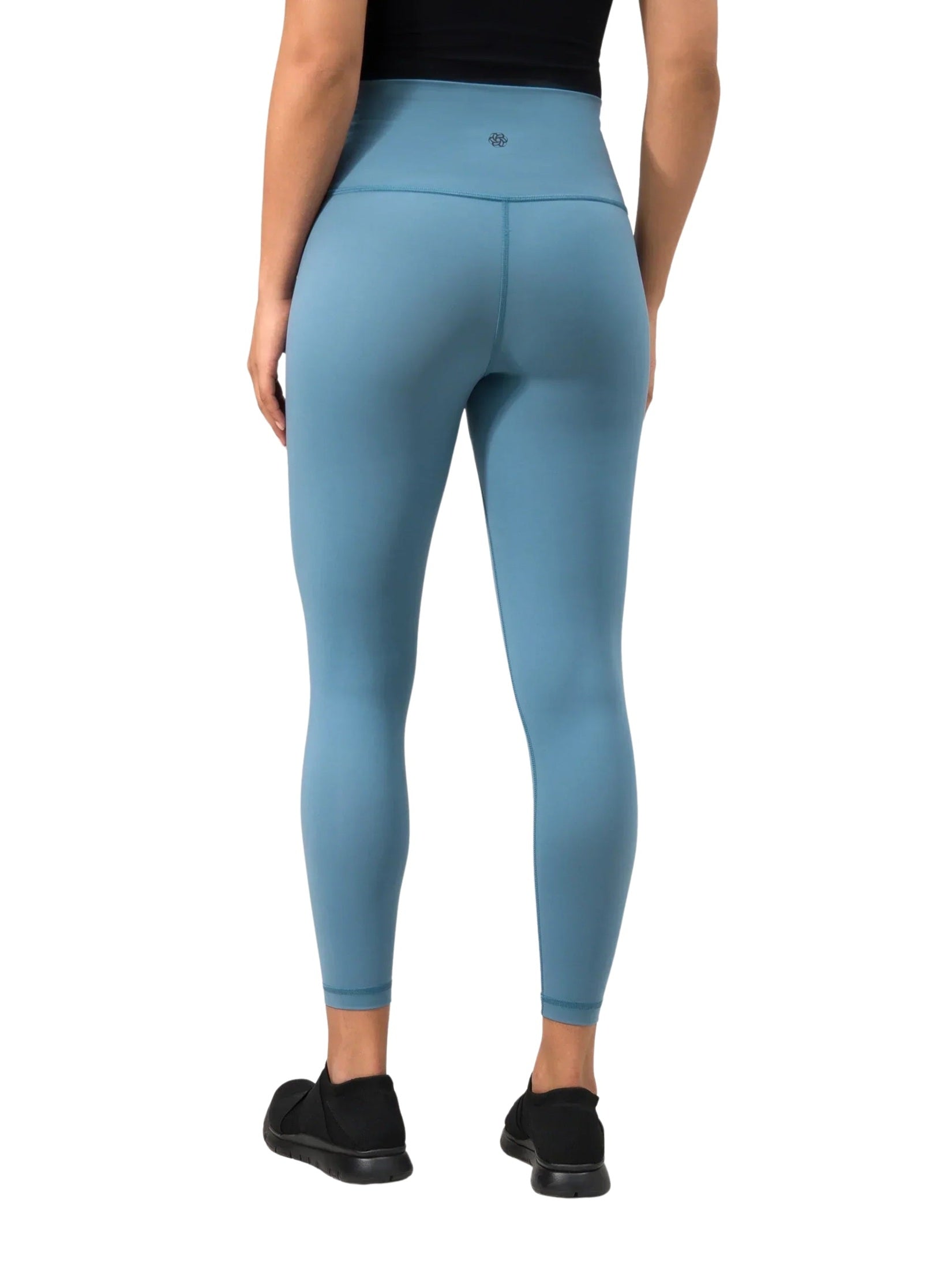 Sculpting compression legging