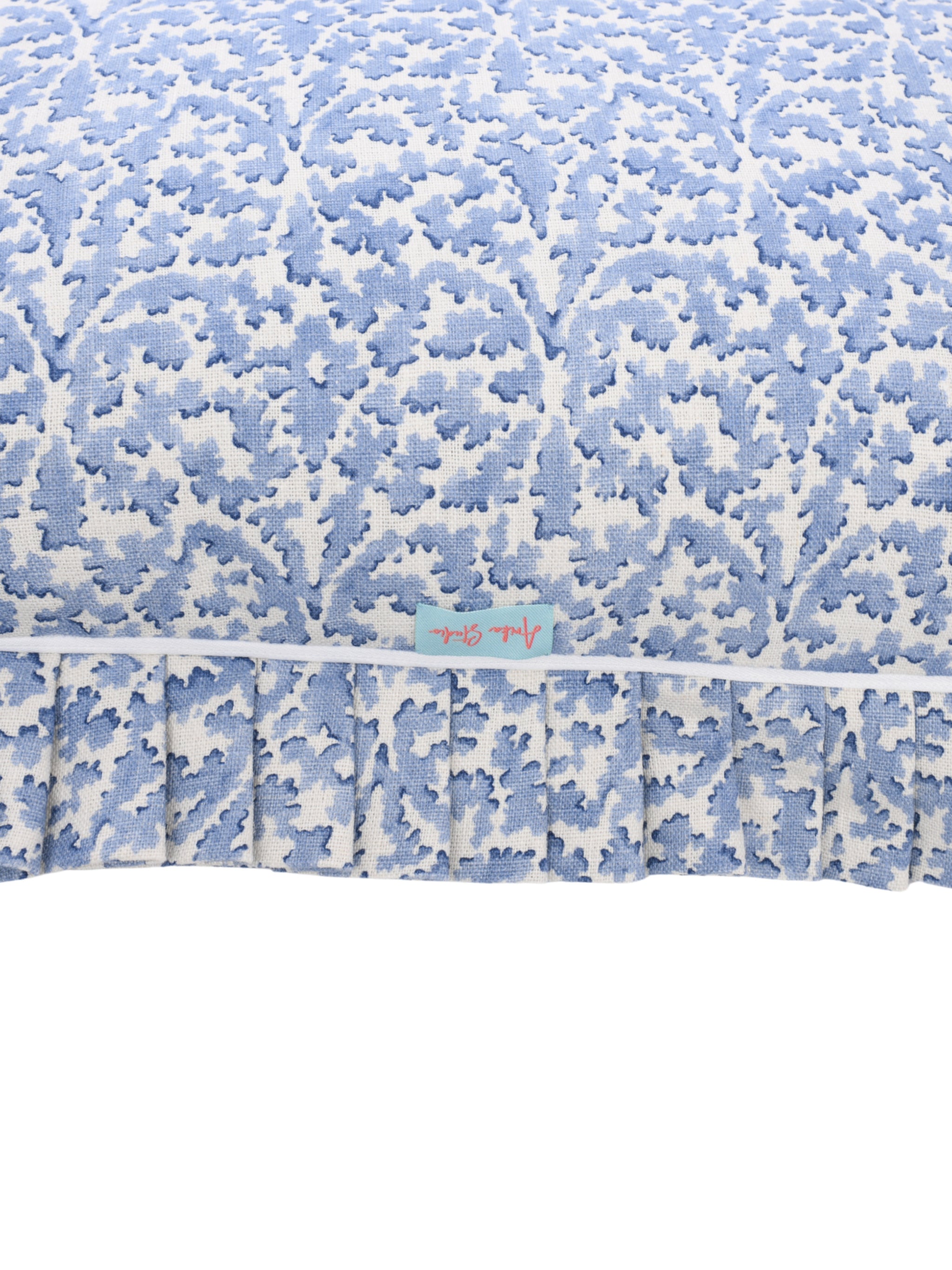 RUFFLED CUSHION BAGATELLE BLUE
