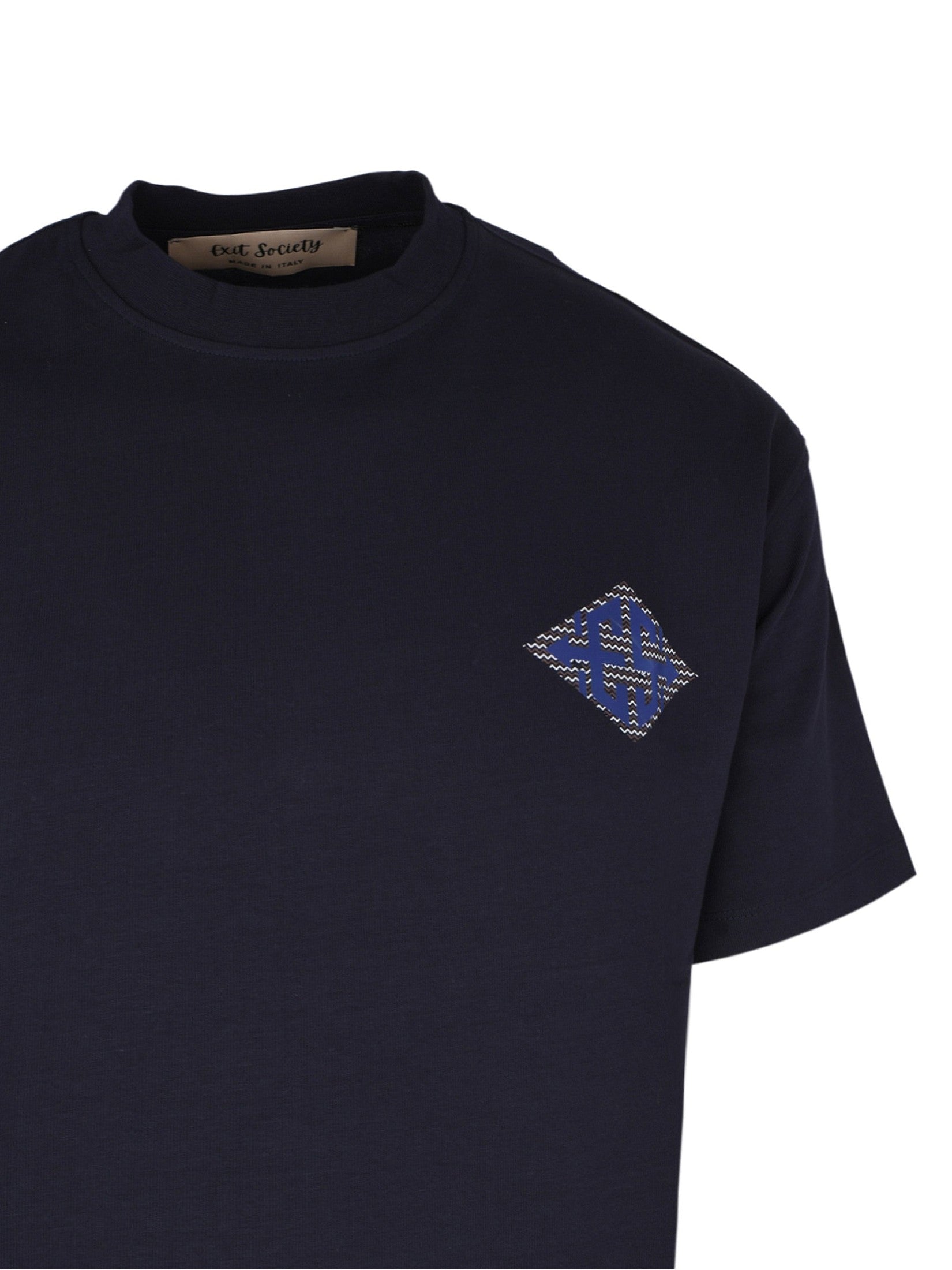 Dark blue shortsleeve t-shirt