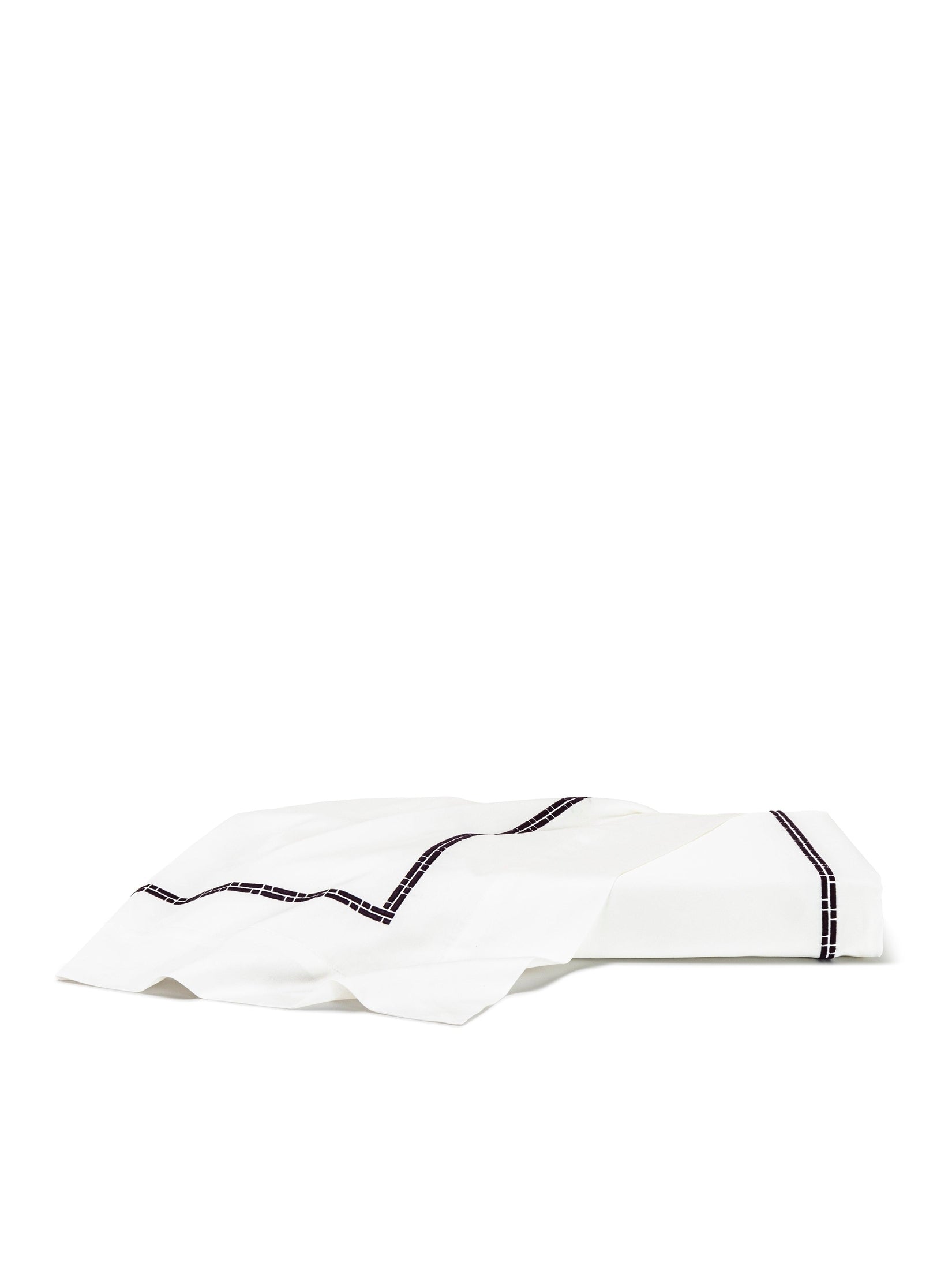 Affinity embroidery flat bedset