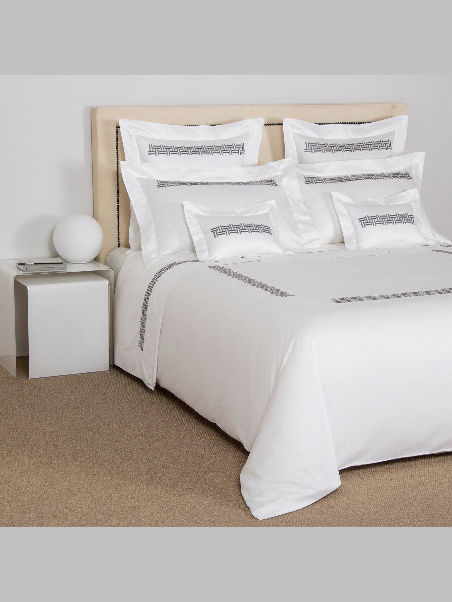 Basket weave embroidery flat bedset