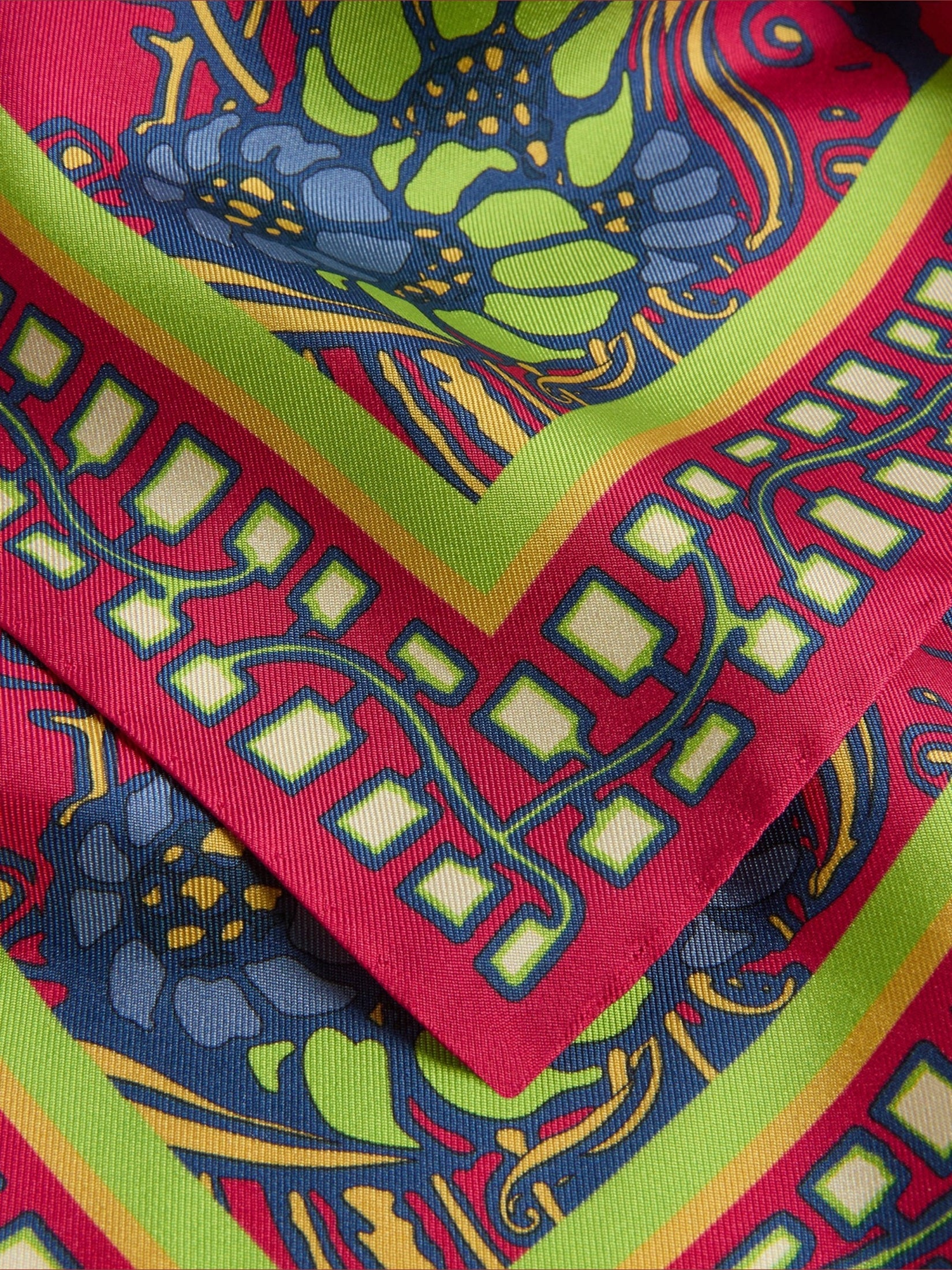 Mini foulard lemuria placée pink in silk twill (45x45)