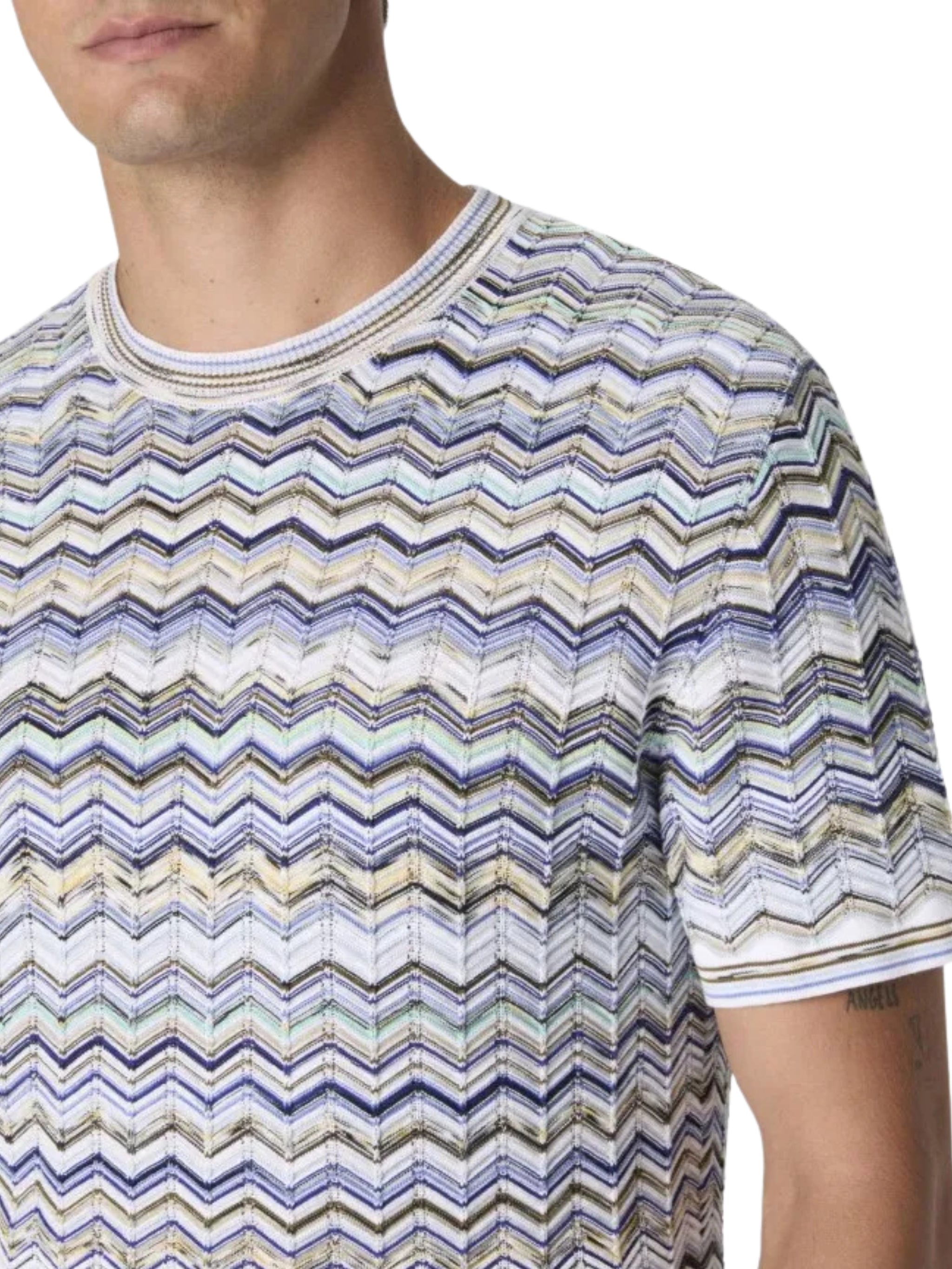 Short sleeve t-shirt