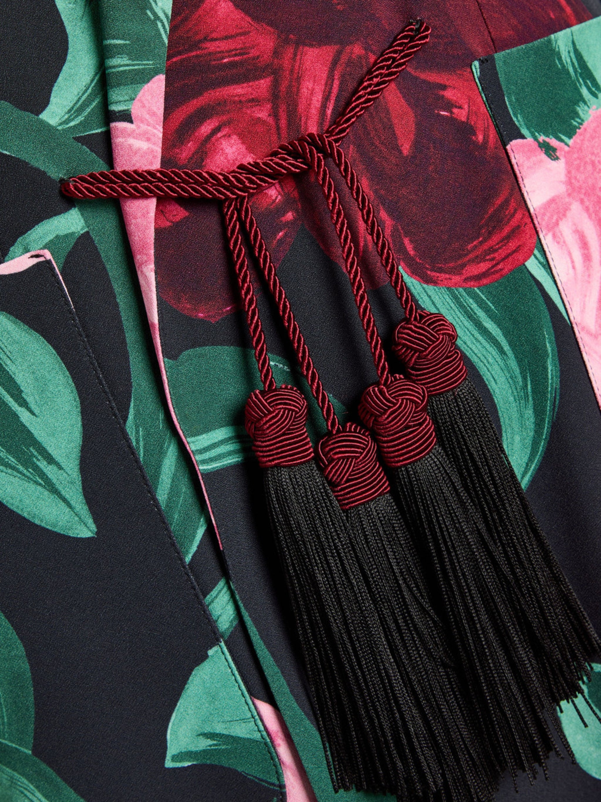 Duster Coat Peony Black In Sablé Satin