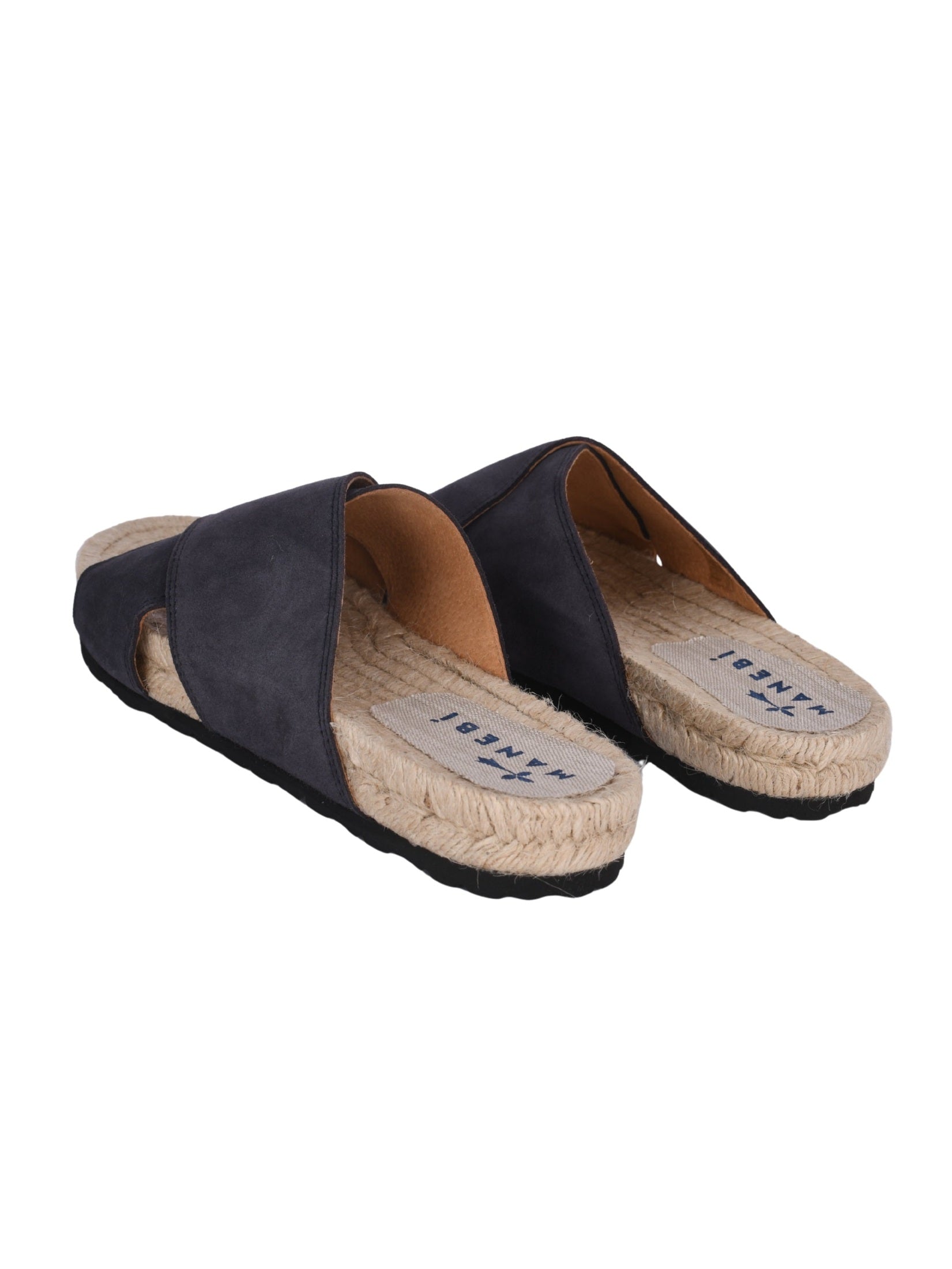 Crossed bands sandals