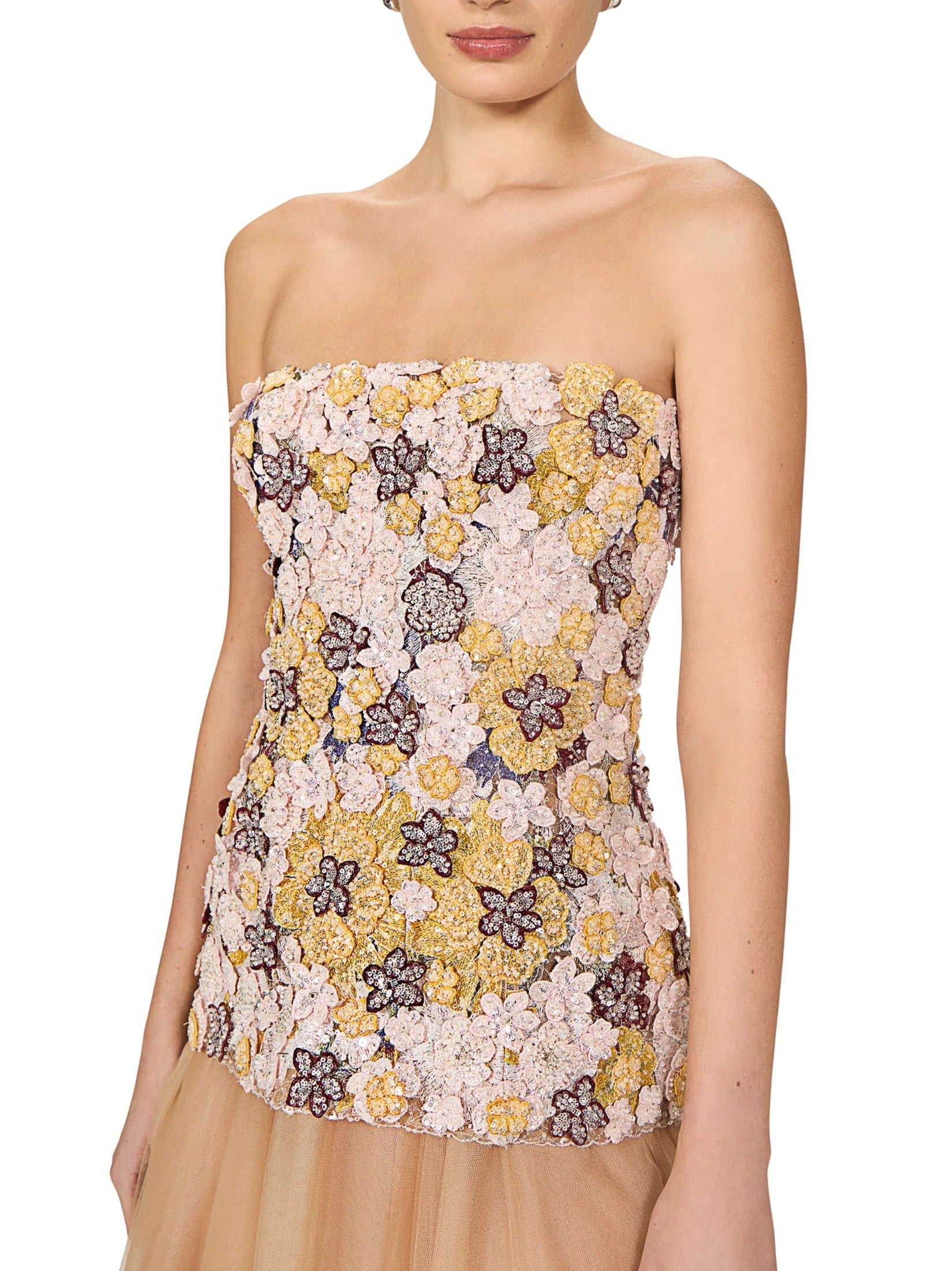 Embroidered & beaded floral lace gown w. tulle