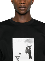 Le t-shirt ice skating waiter