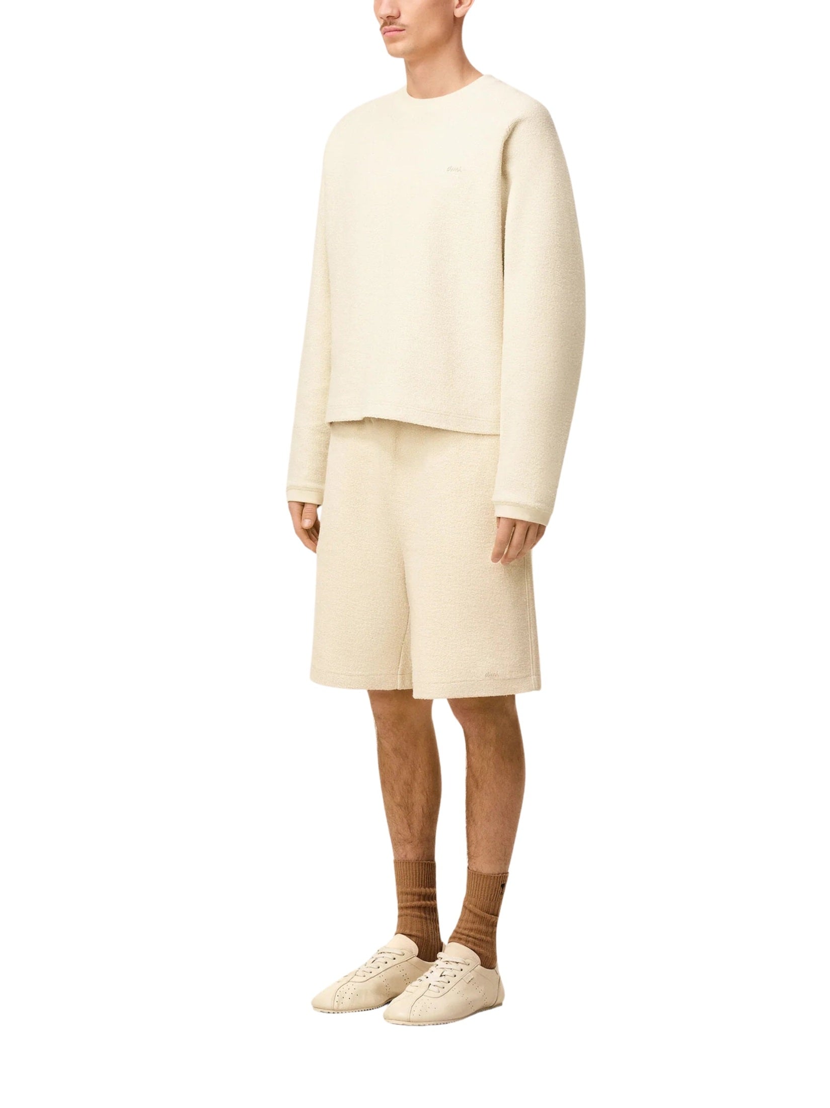 Raglan sleeve crewneck sweatshirt