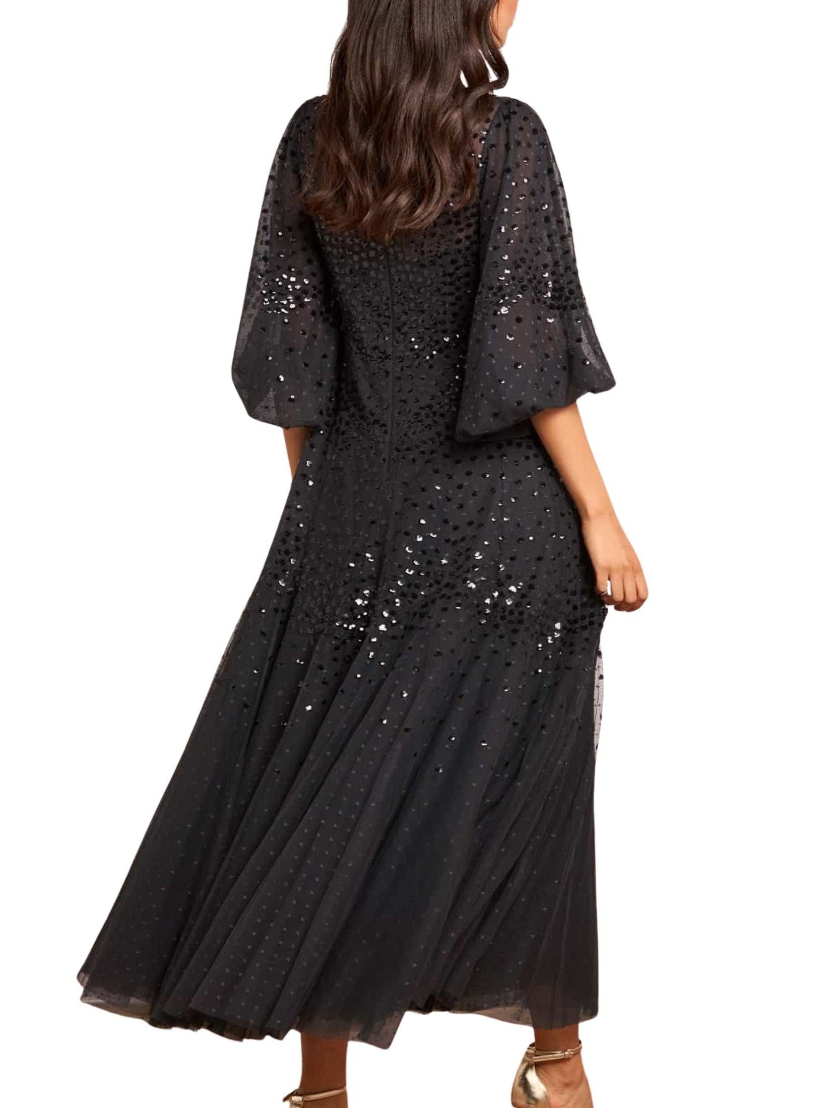 Scallop sequin round neck ankle gown