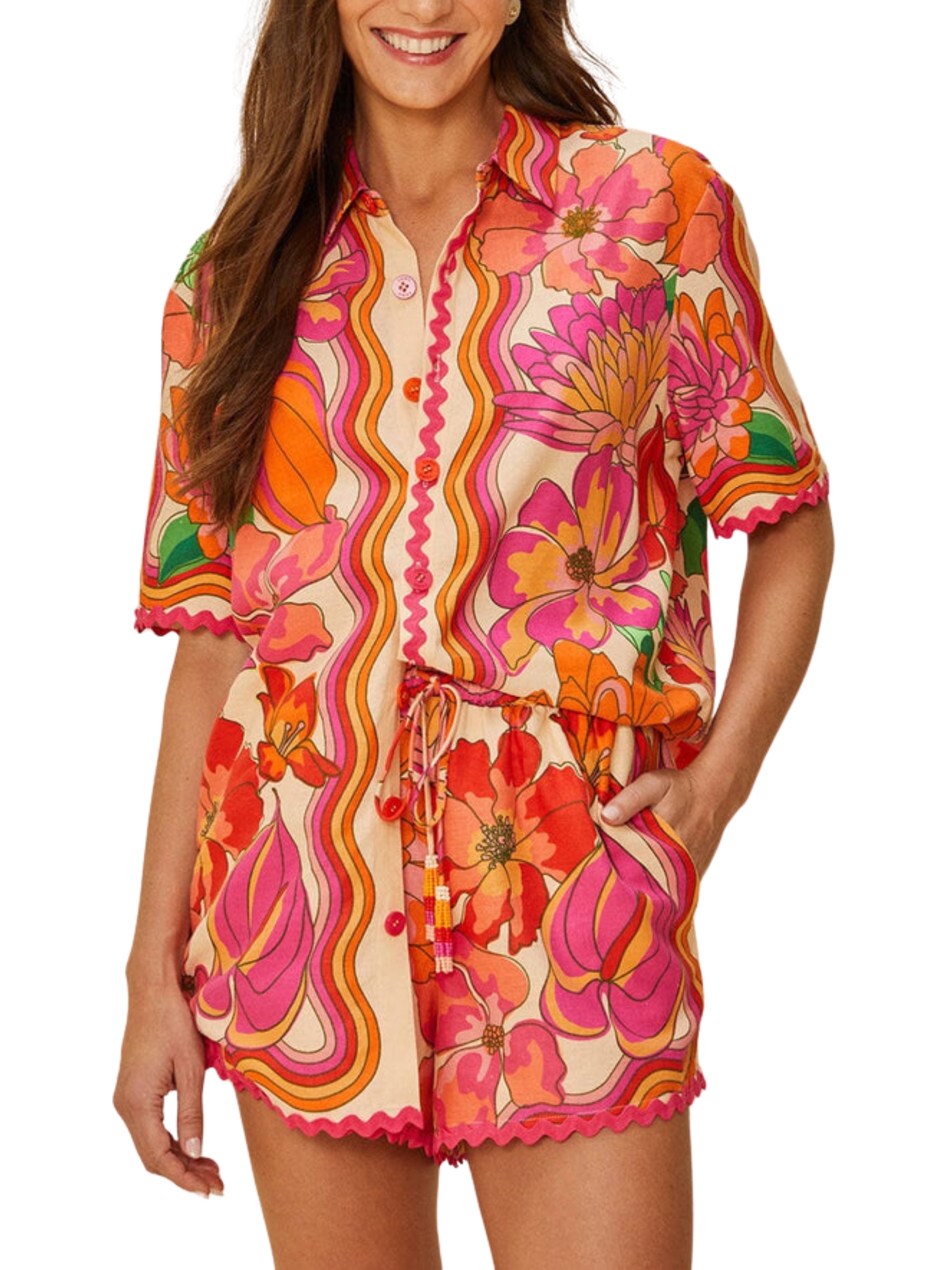 SPRING AFFAIR BEIGE SHORTS