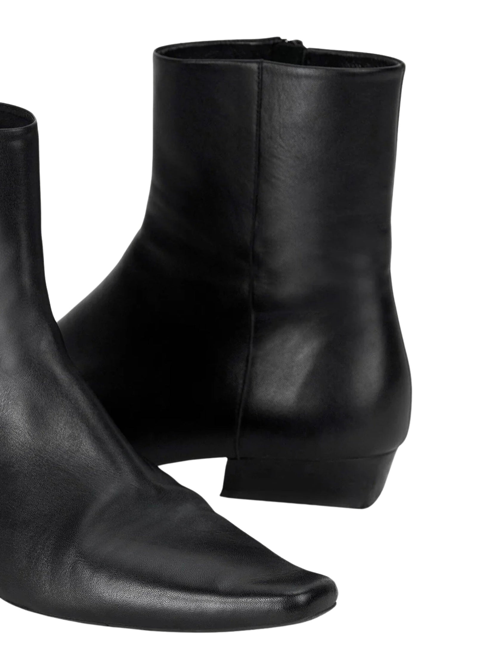 Wally flat ankle boot