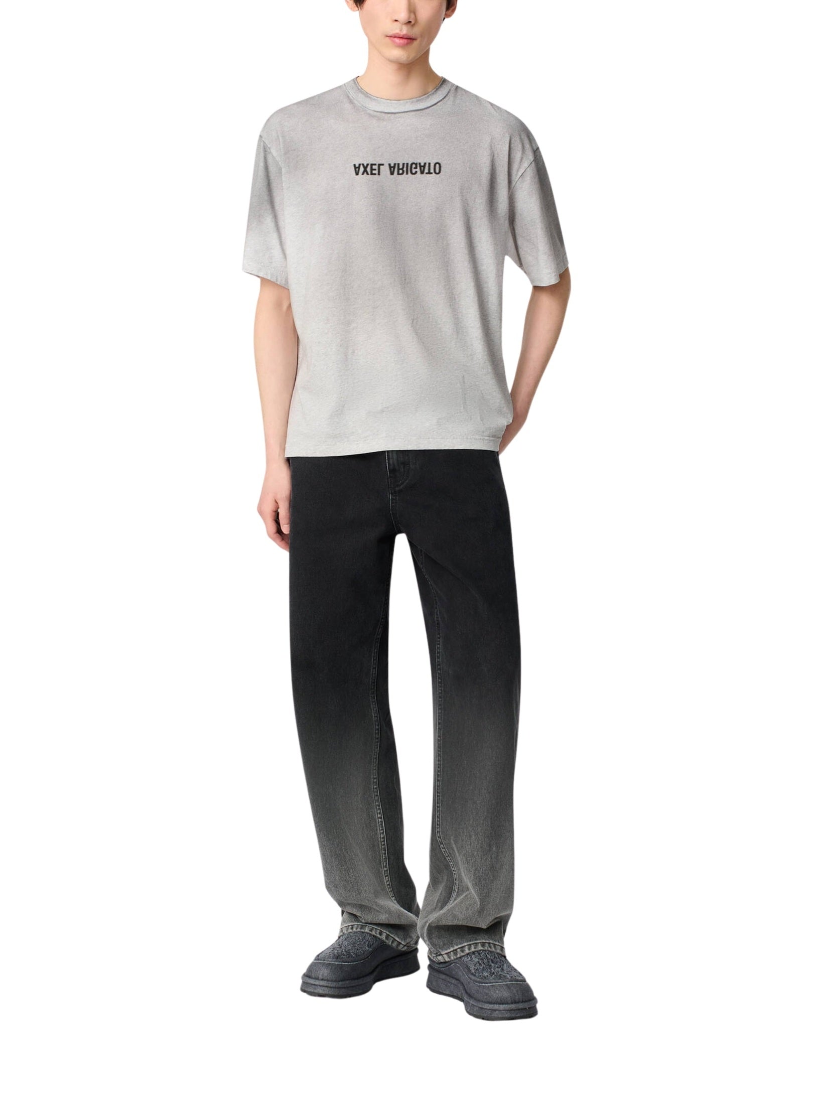 Distort light t-shirt
