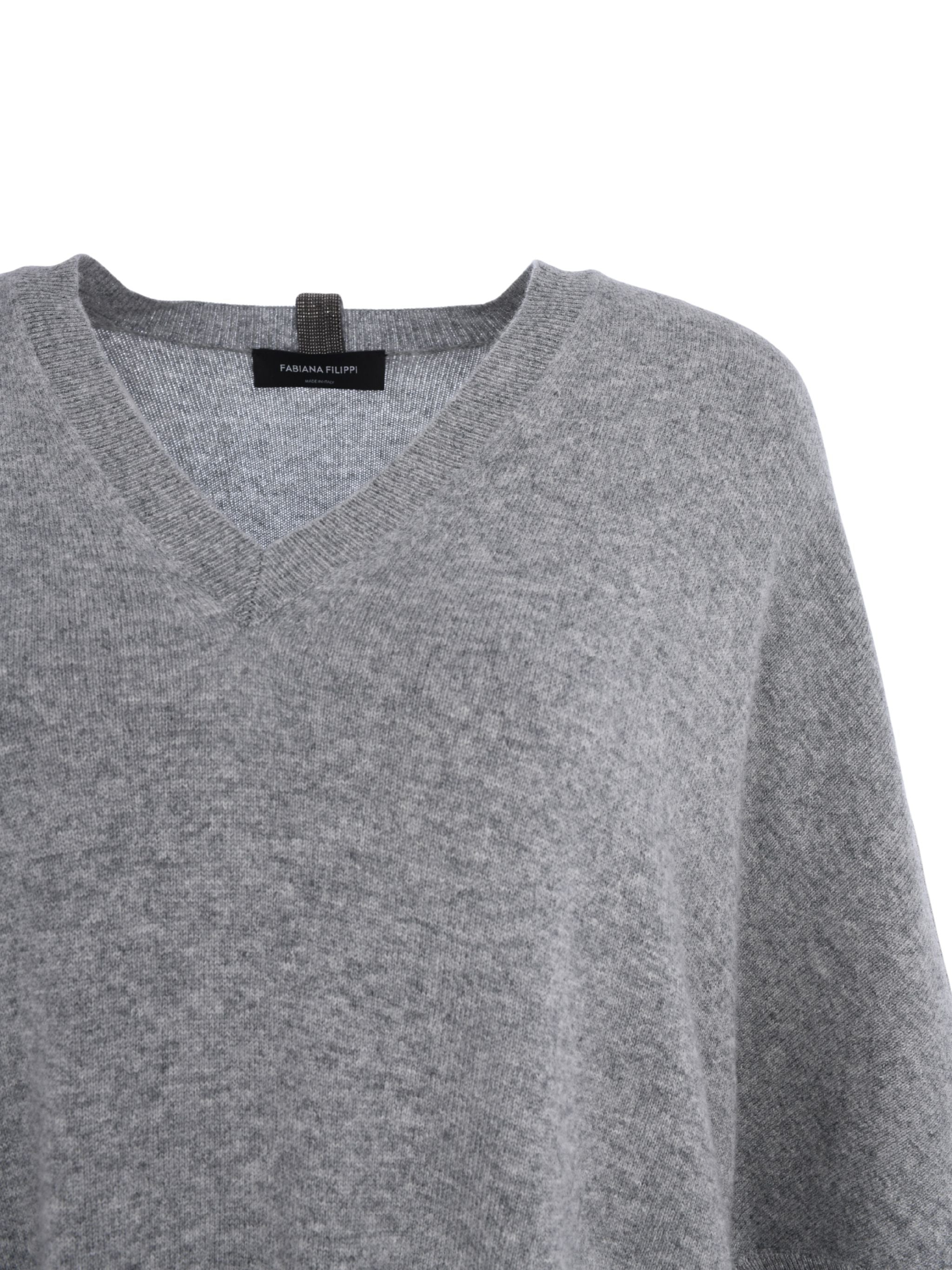 PLATINUM V NECK MAXI DRESS WITH FILO DIAMANTE BACK LOOP