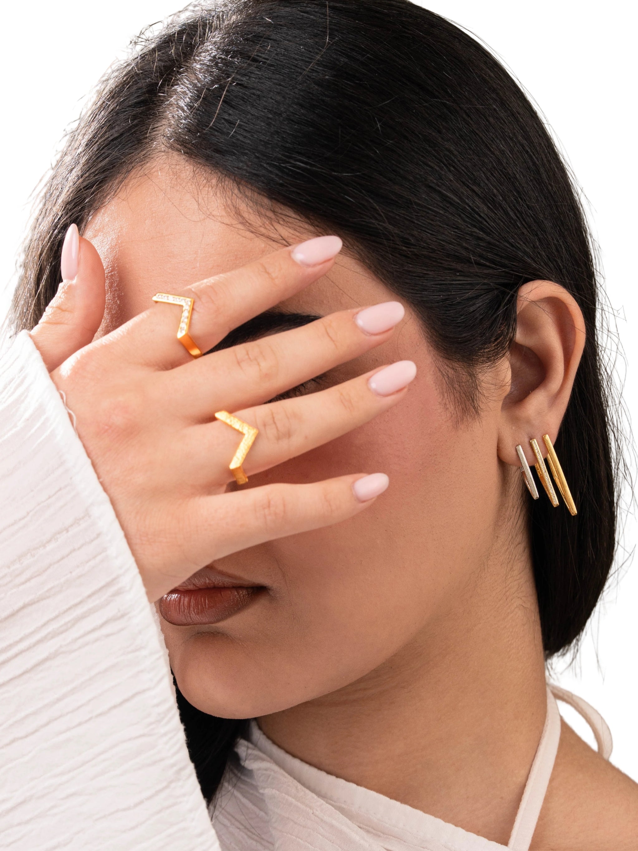 Arrow ring in sterling silver & 18k gold vermeil and white cz