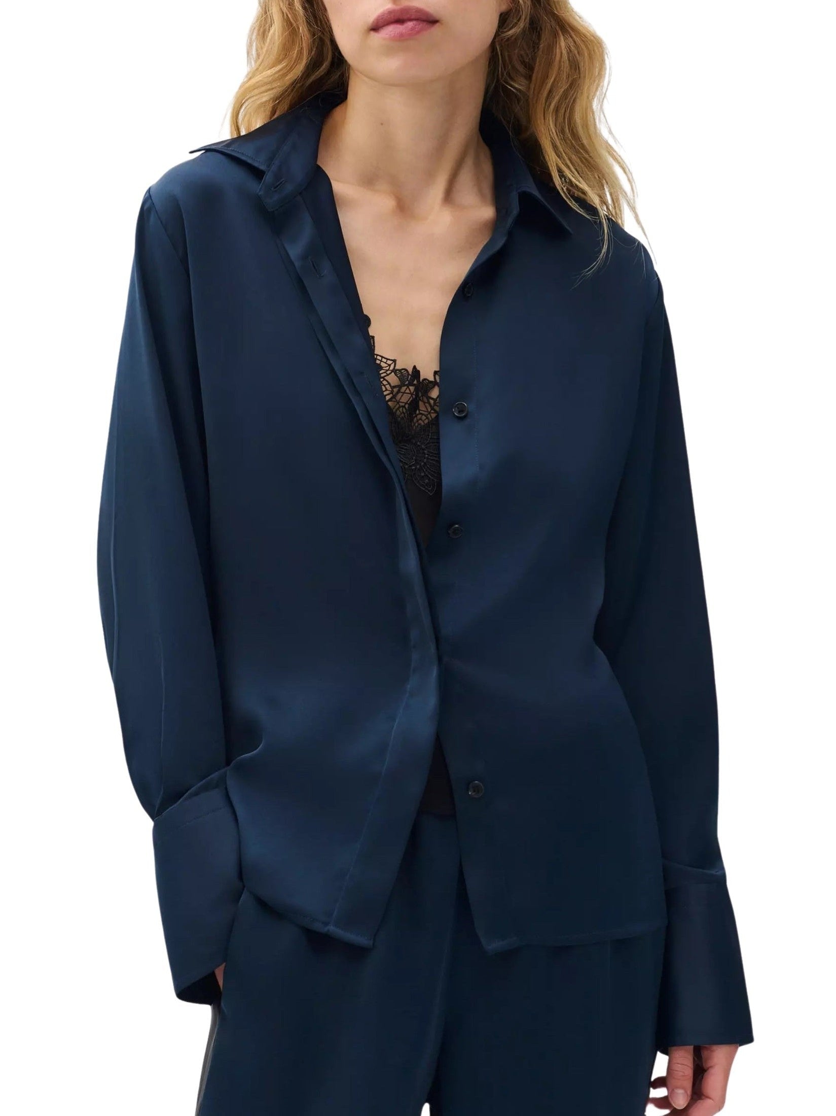 Venus popover blouse