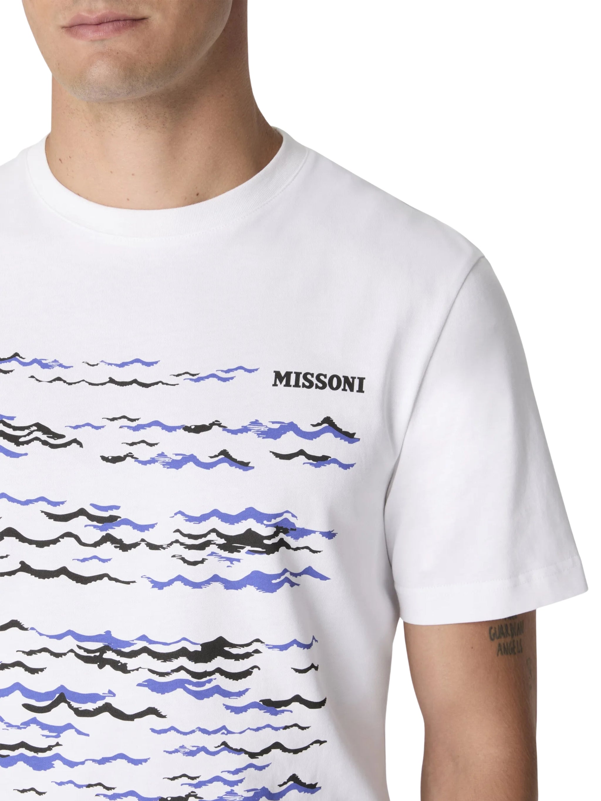 Short sleeve t-shirt