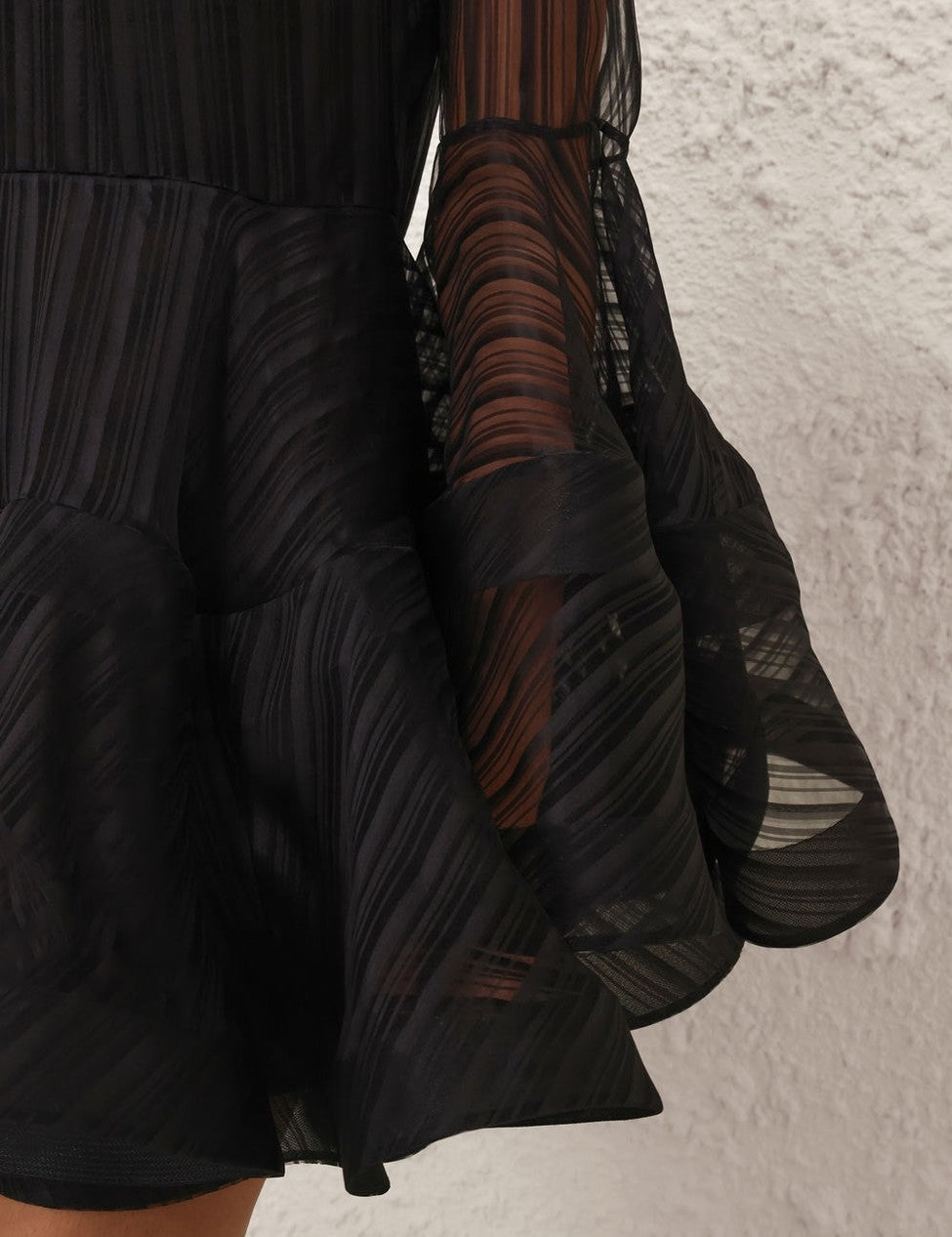 5.0250df261.blk.black_1.jpg