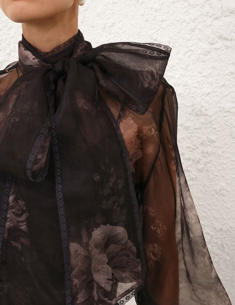 HYPNOTIC PUSSYBOW BLOUSE