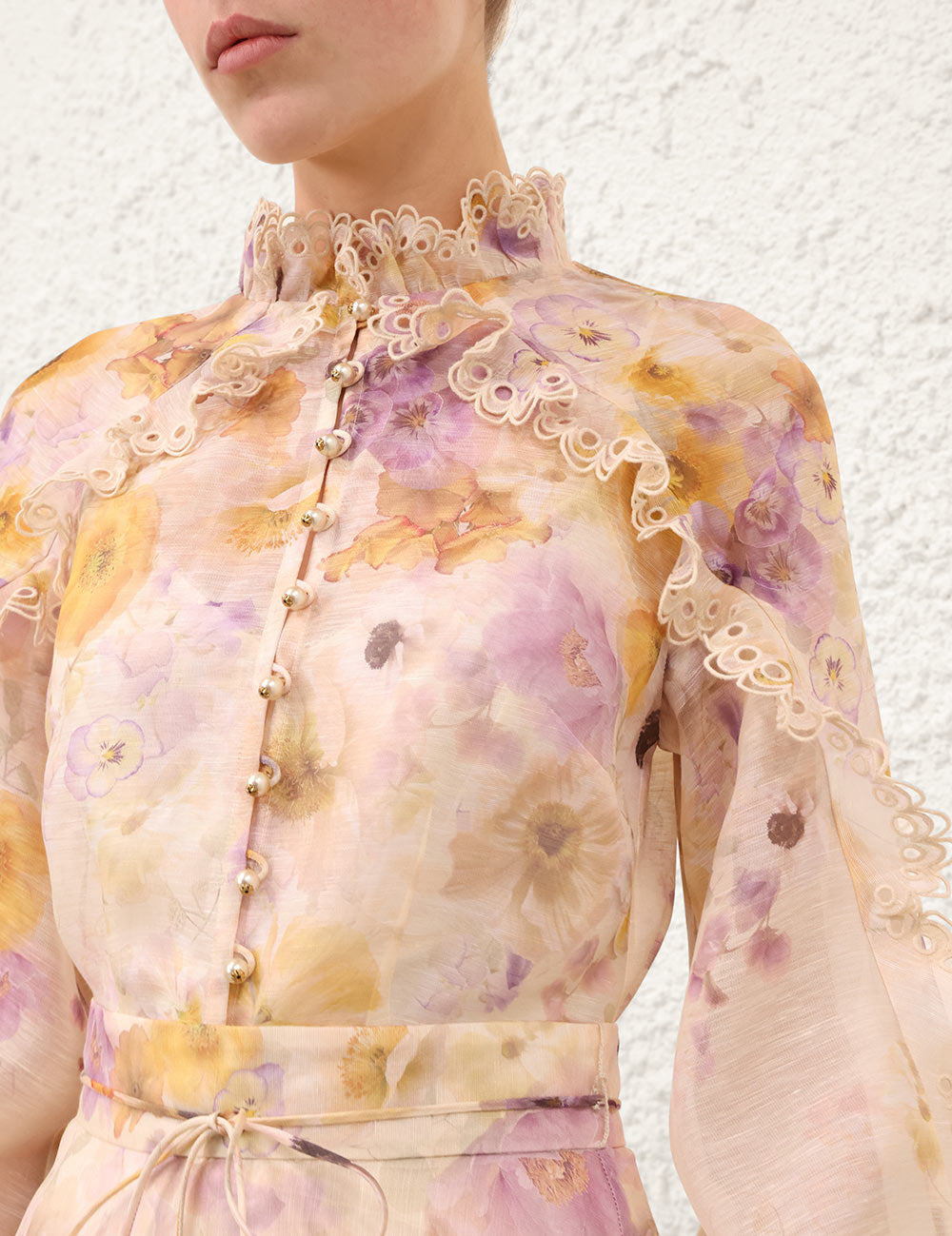 MEMENTO EMBROIDERED BLOUSE