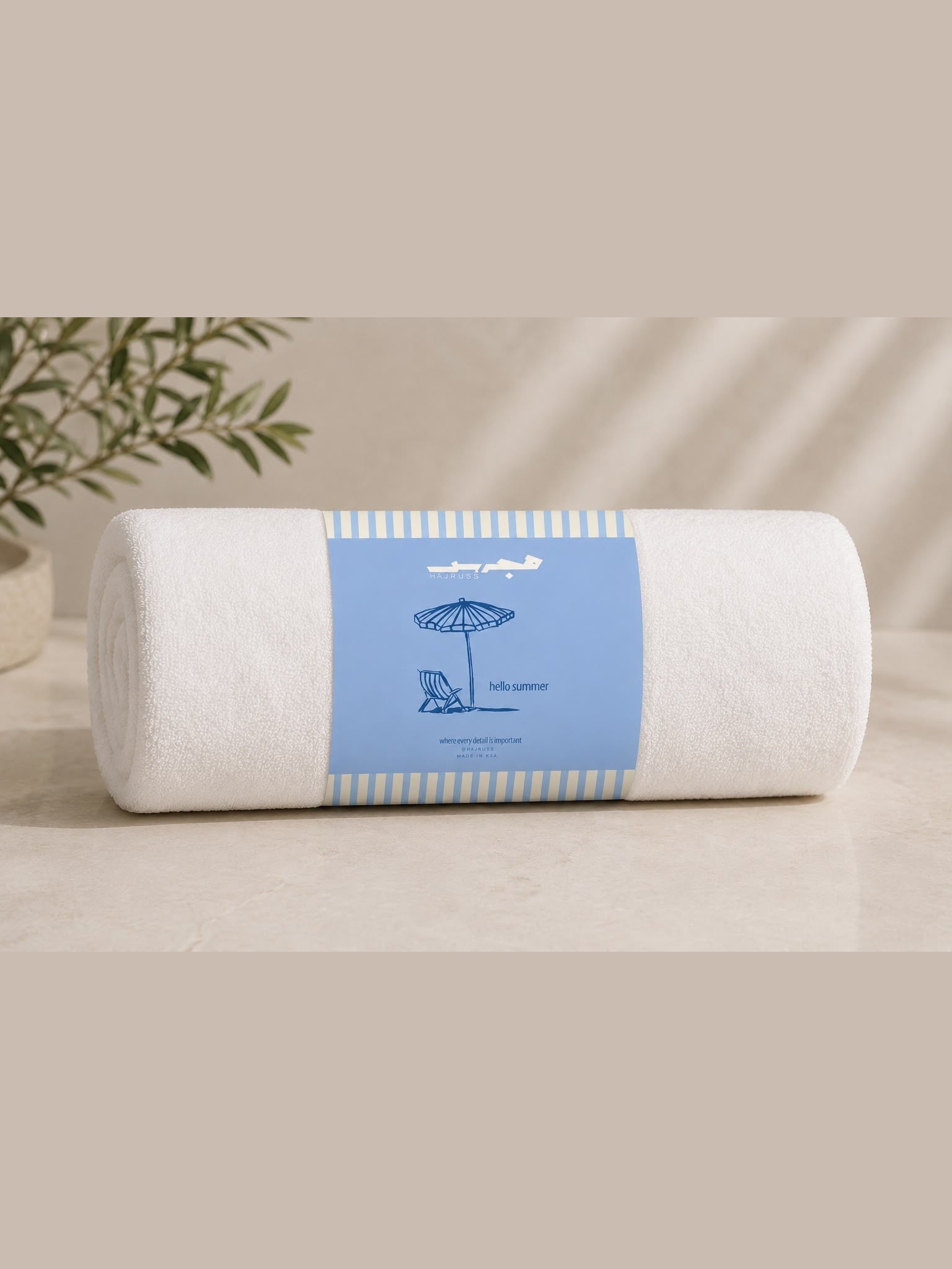 White hajruss towel