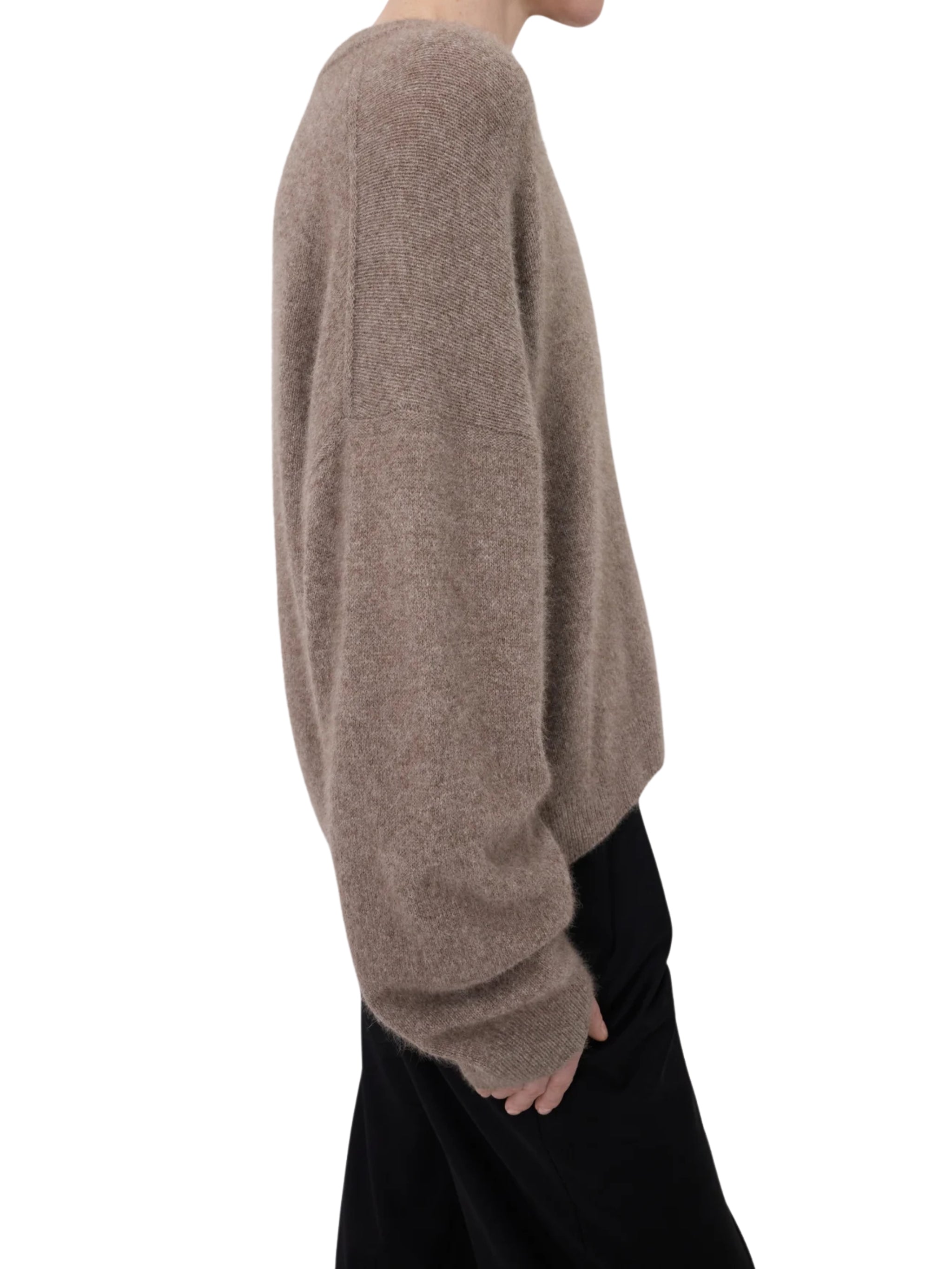 TRISTAN LOOSE FIT SWEATER