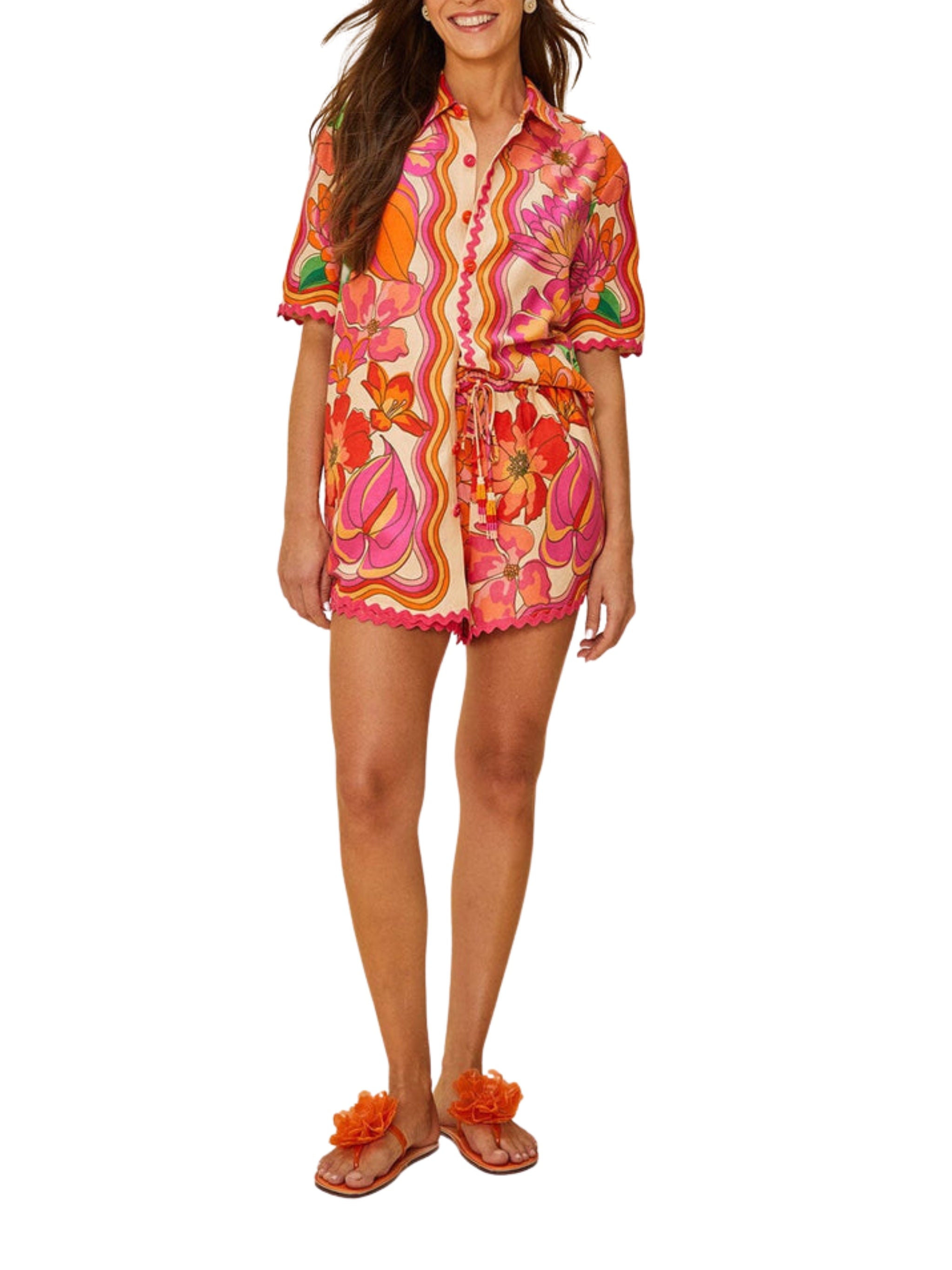 SPRING AFFAIR BEIGE SHORTS