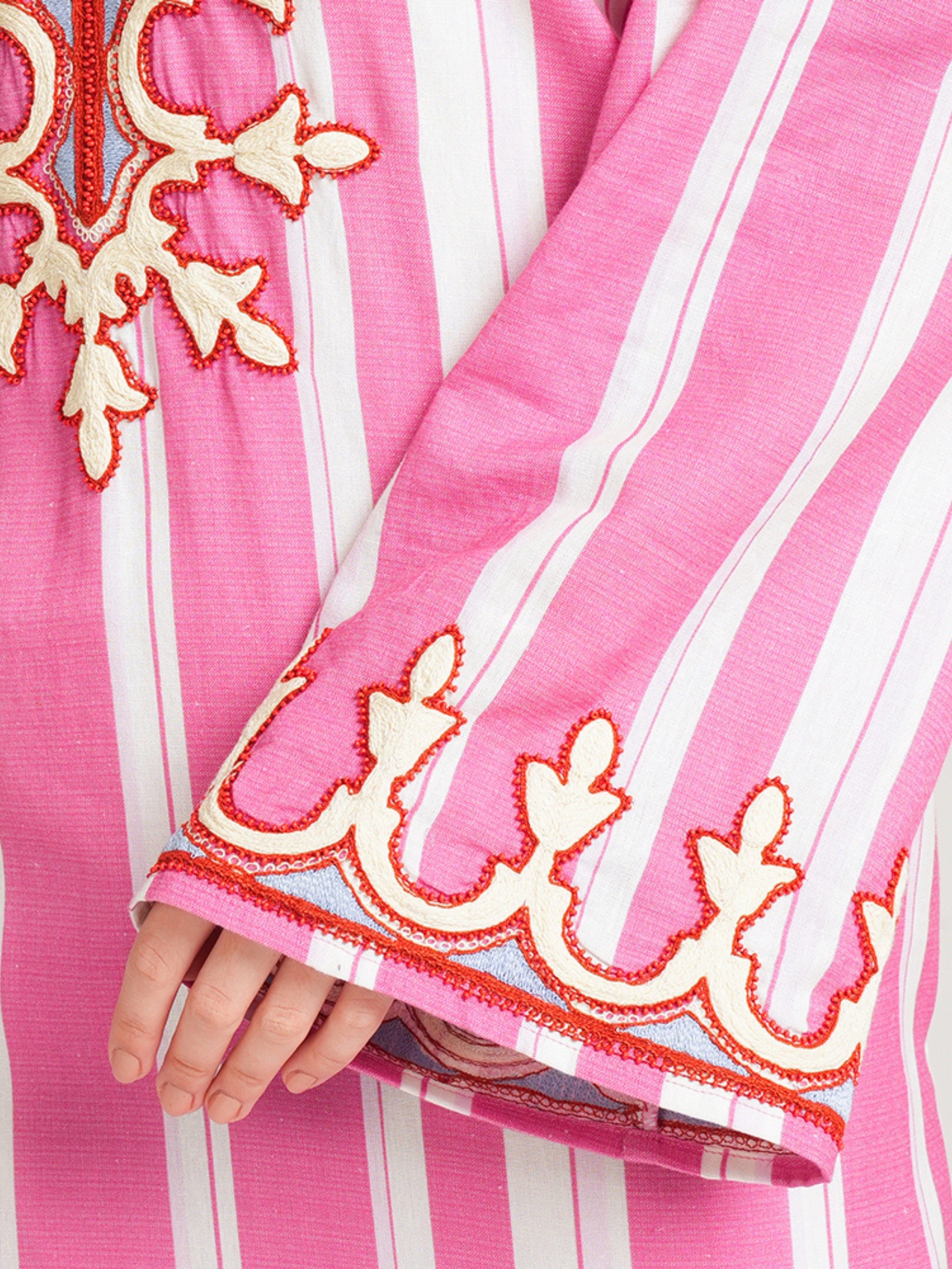 PINK HOODIE KAFTAN WITH EMBROIDERY