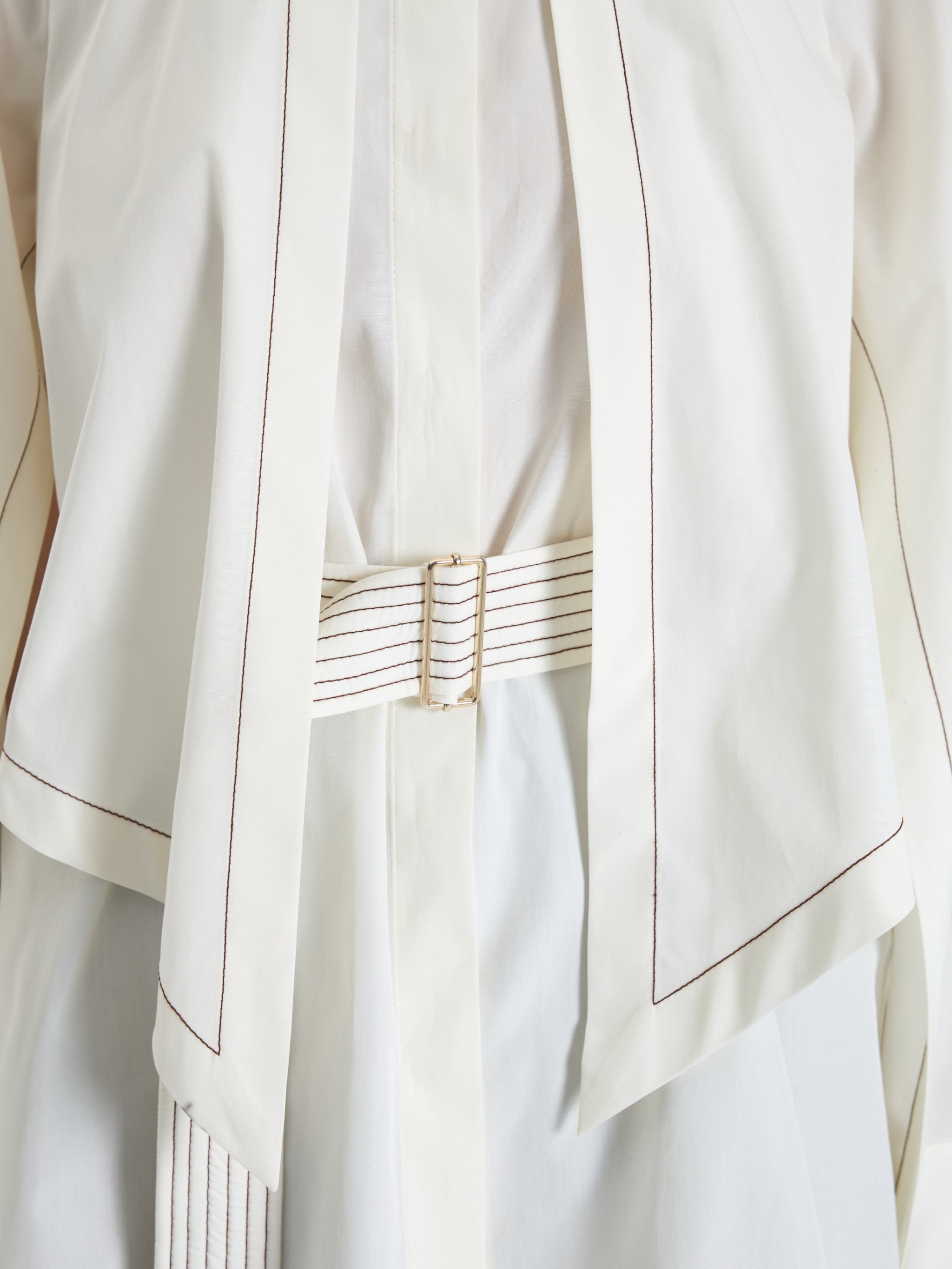 CREAM BELTED SHORT BLOUSE