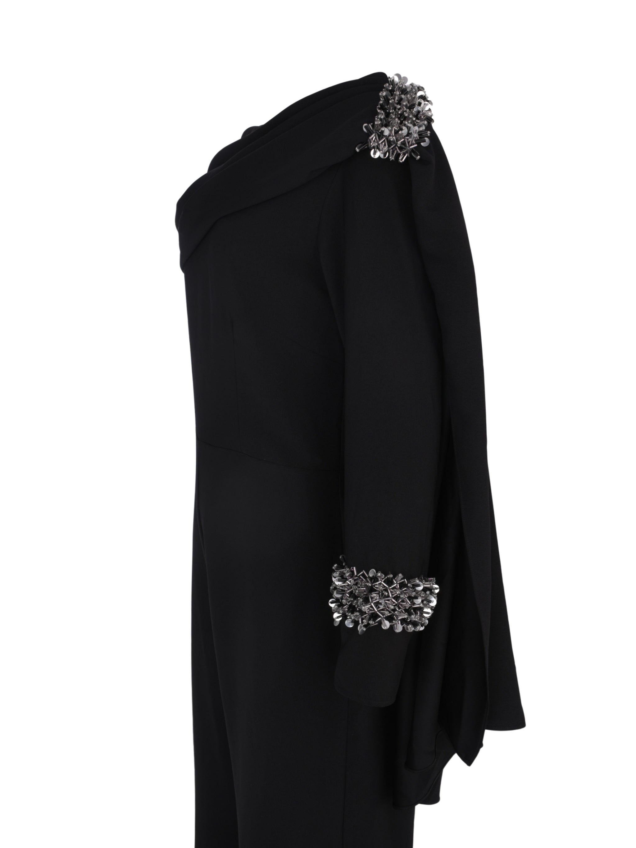Hand embroiderd nlack cape on one side chest and sleeve   one long sleeves  cape and jumpsuit