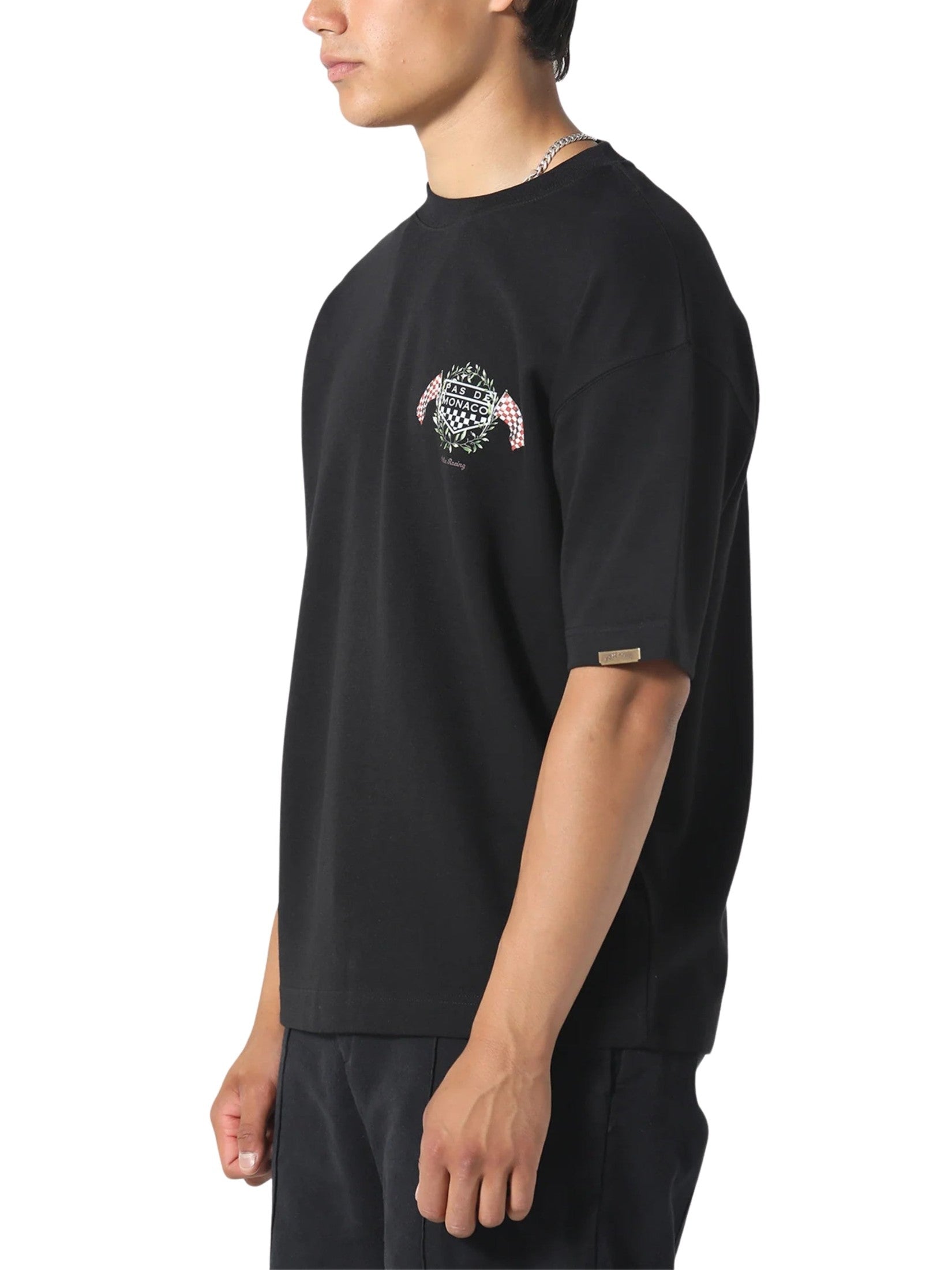 La race t-shirt