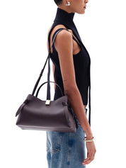 Gyoza pebble grain leather