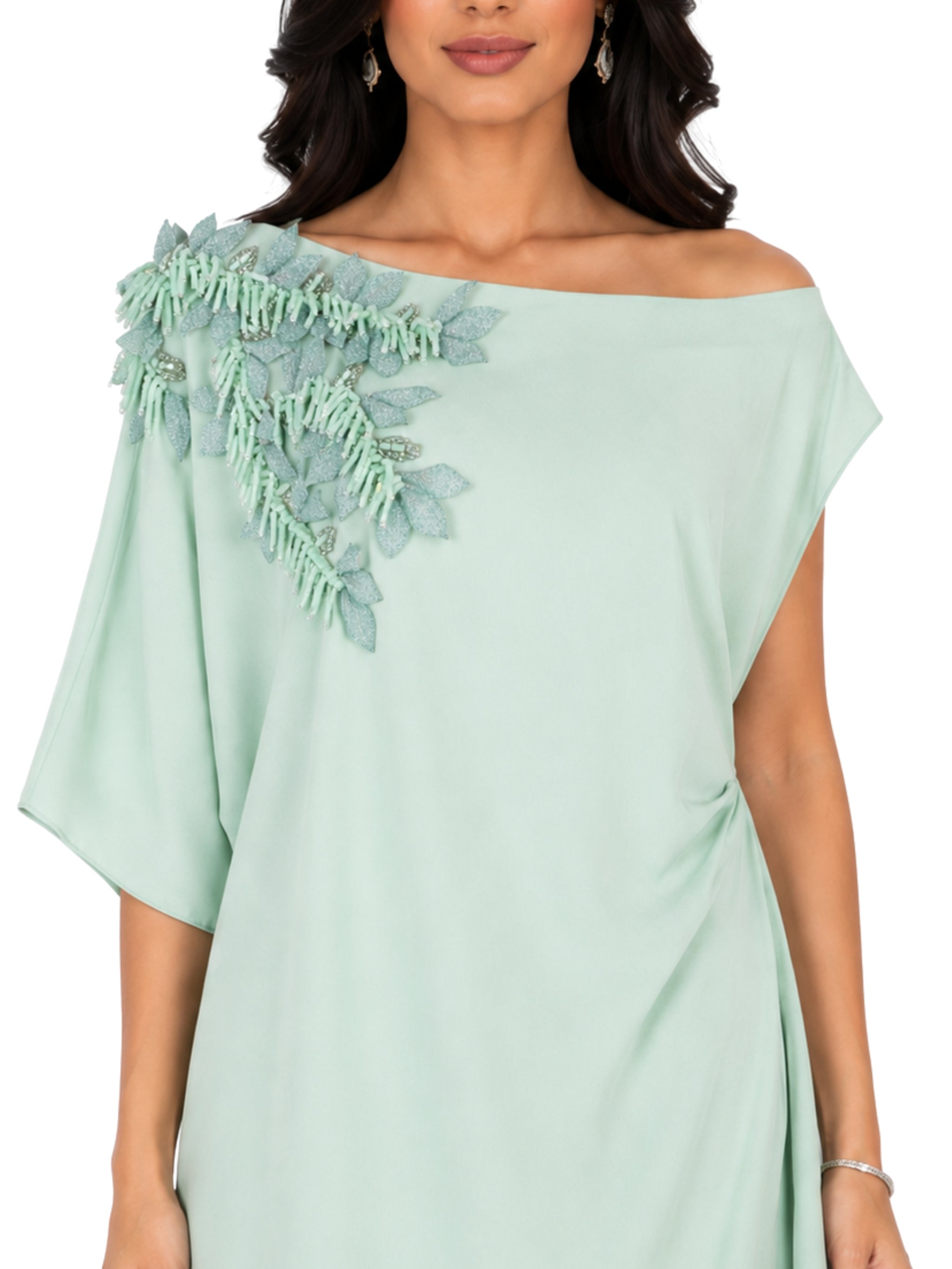 Hand embroiderd sholder  slanting short sleeves and off shoulder