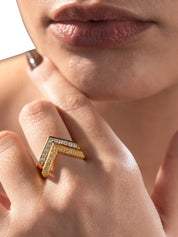 Arrow ring in sterling silver & 18k gold vermeil and white cz
