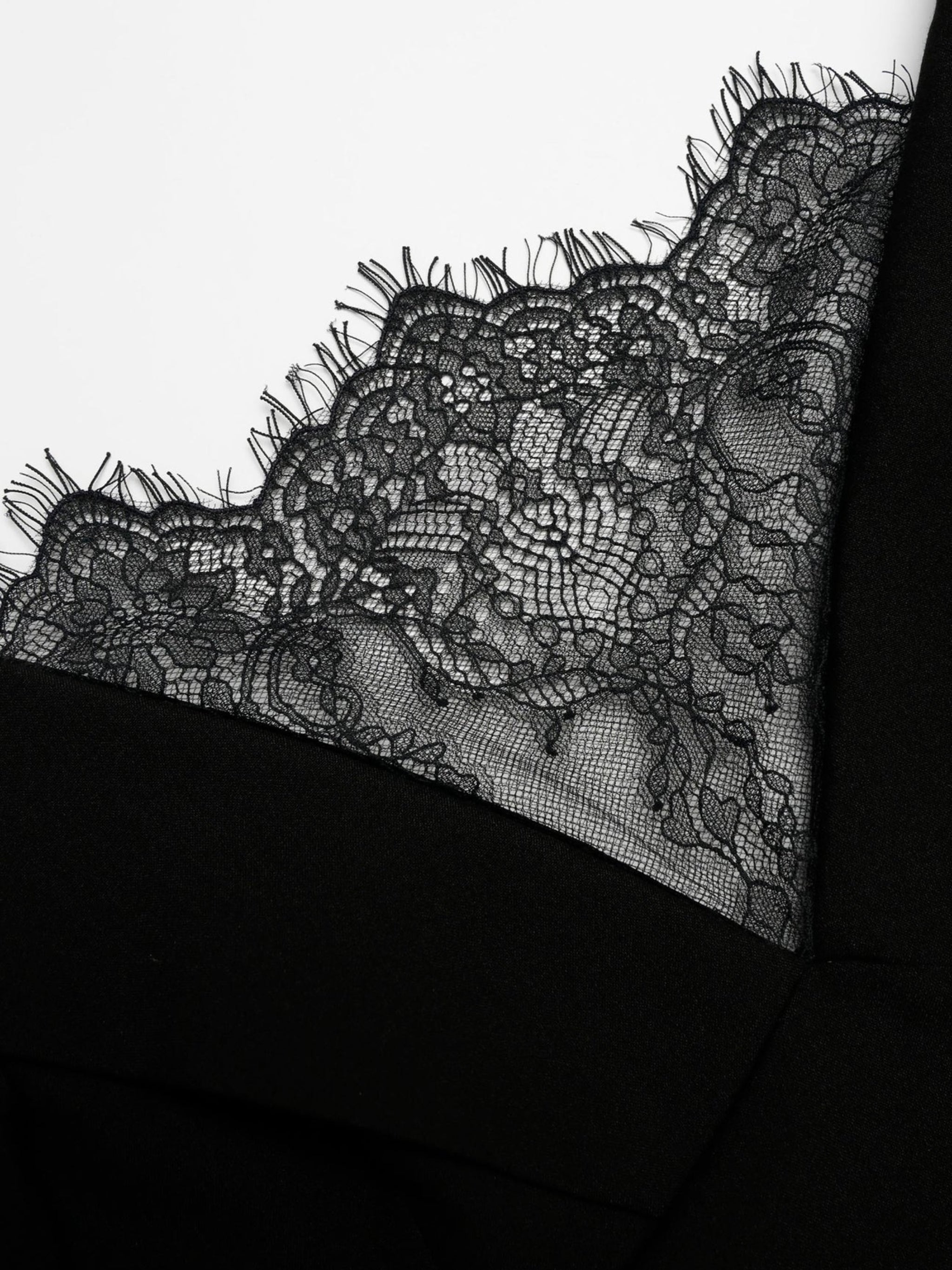 LACE INSERT CREPE COLUMN GOWN