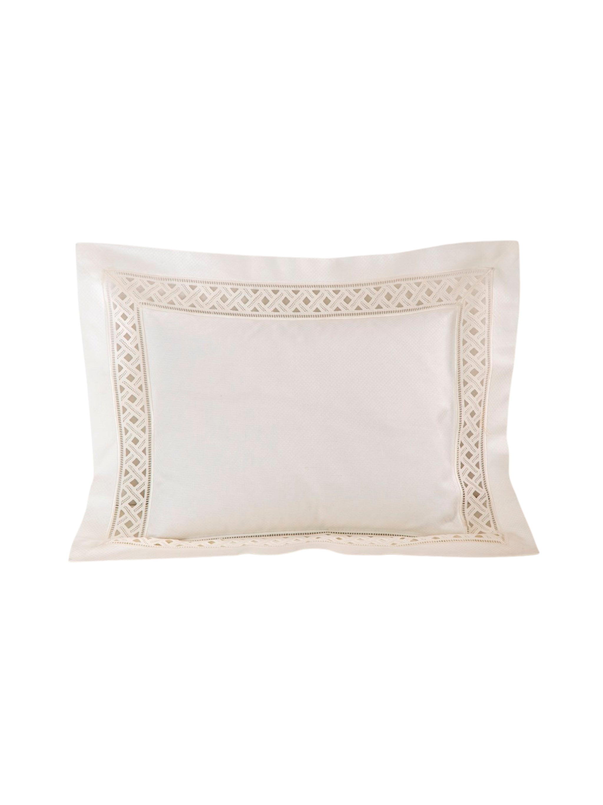 Lozenge lace sham 4b