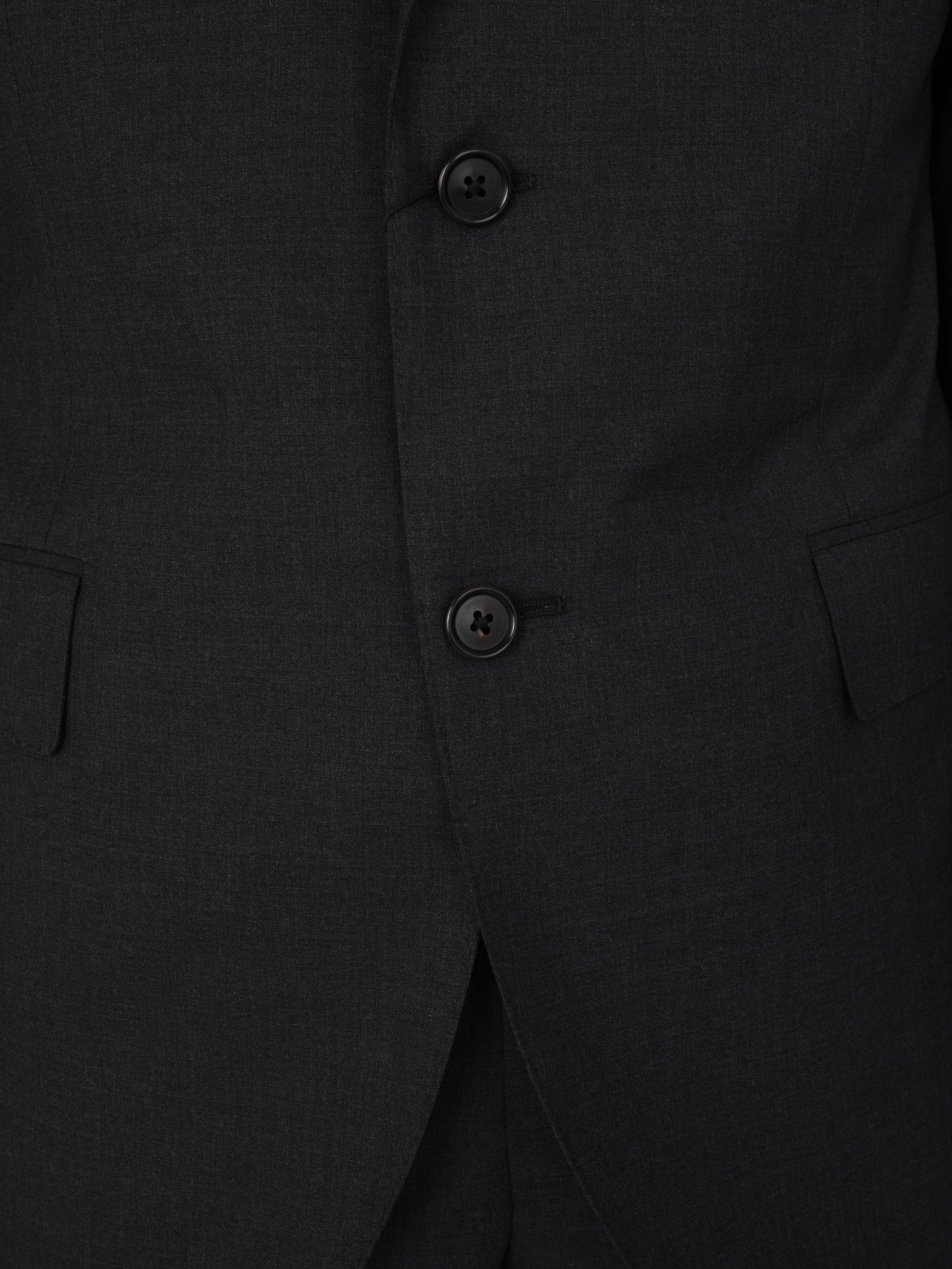 Suit