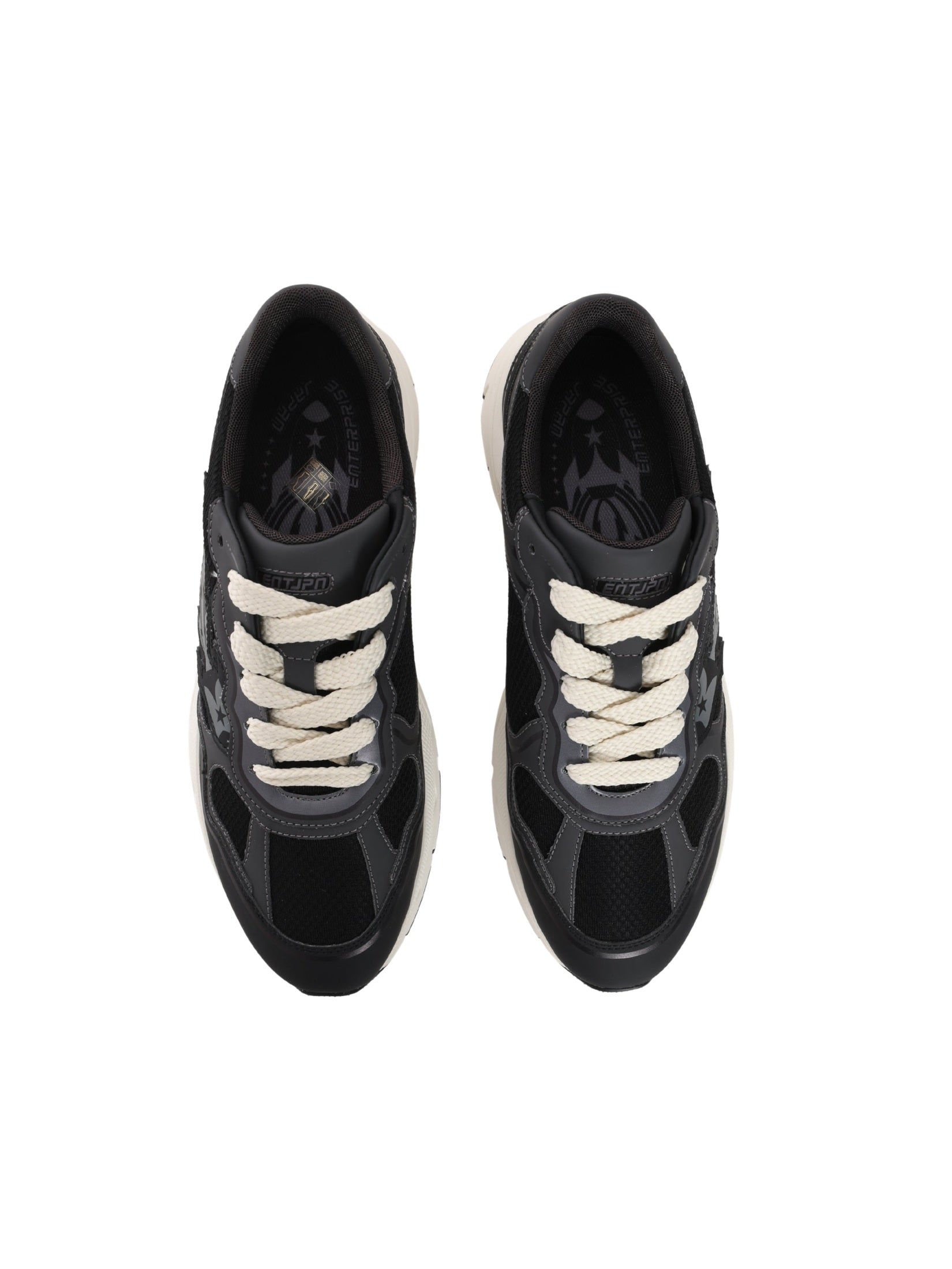 Run rocket m low sneaker gum print fabric