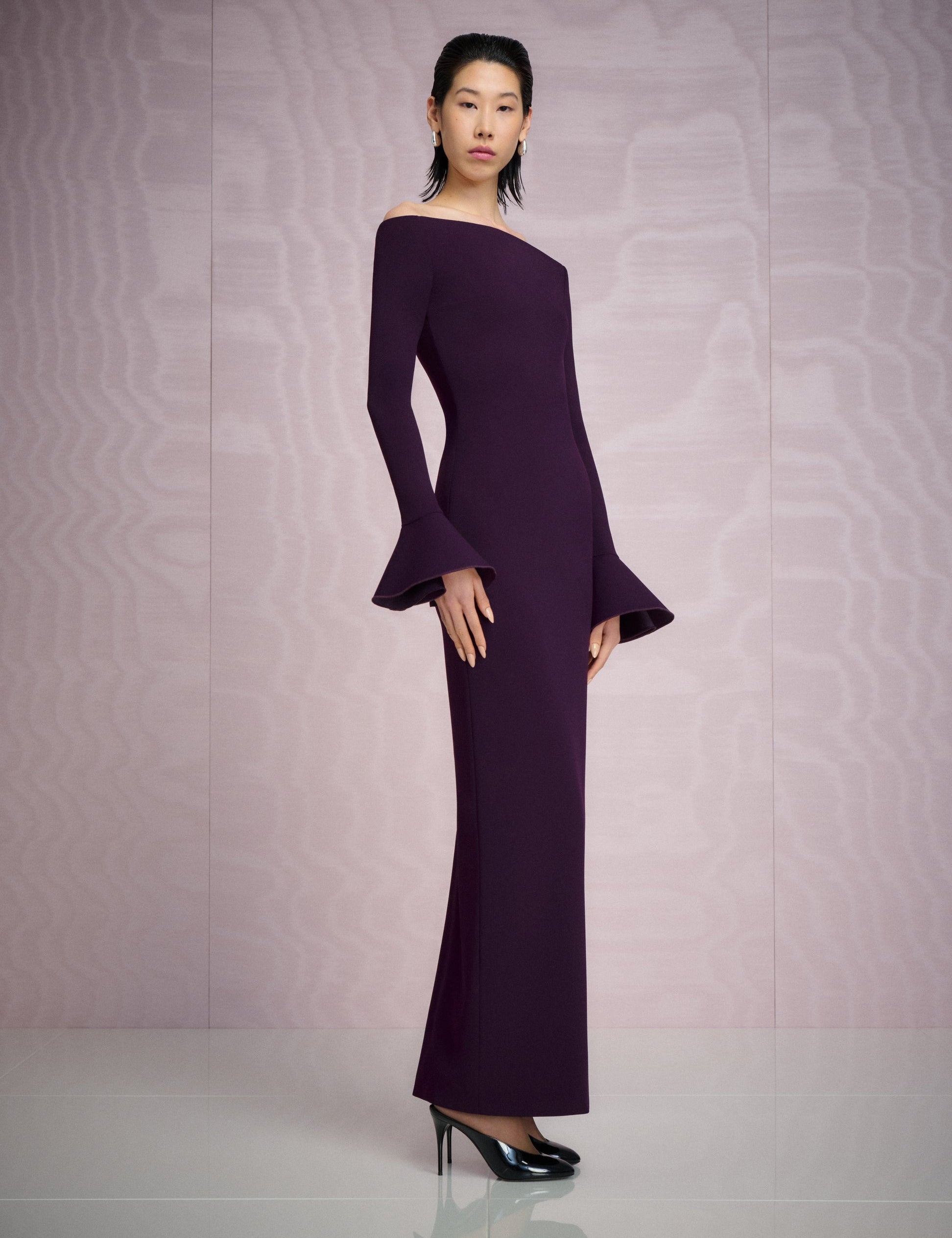 72_OS46053_ANICA_MAXI_DRESS_PLUM_0007_Rework_1944x_7165cb34-31fb-4007-bb35-f3370fd32696.jpg