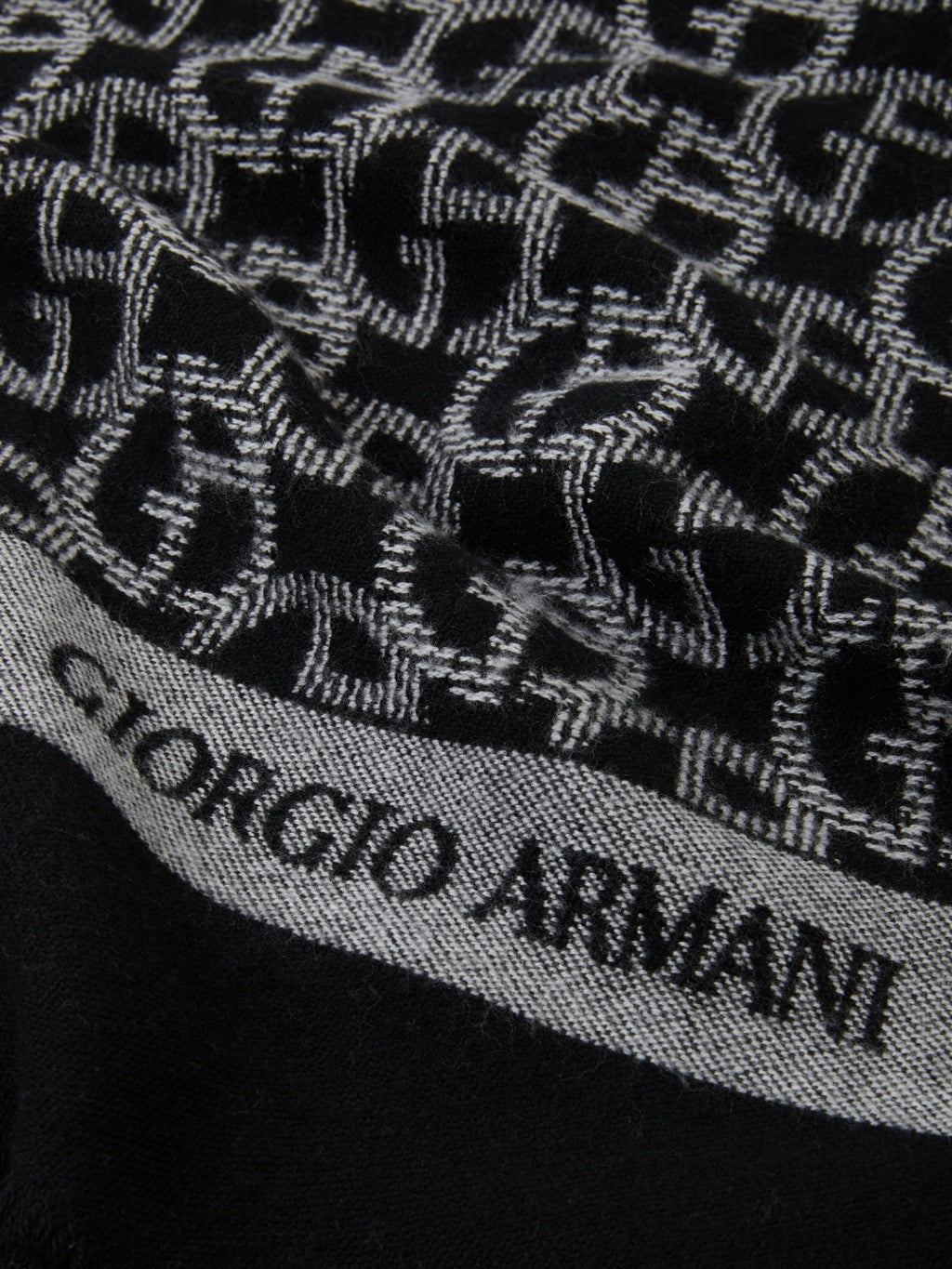 Giorgio armani - men's scarf