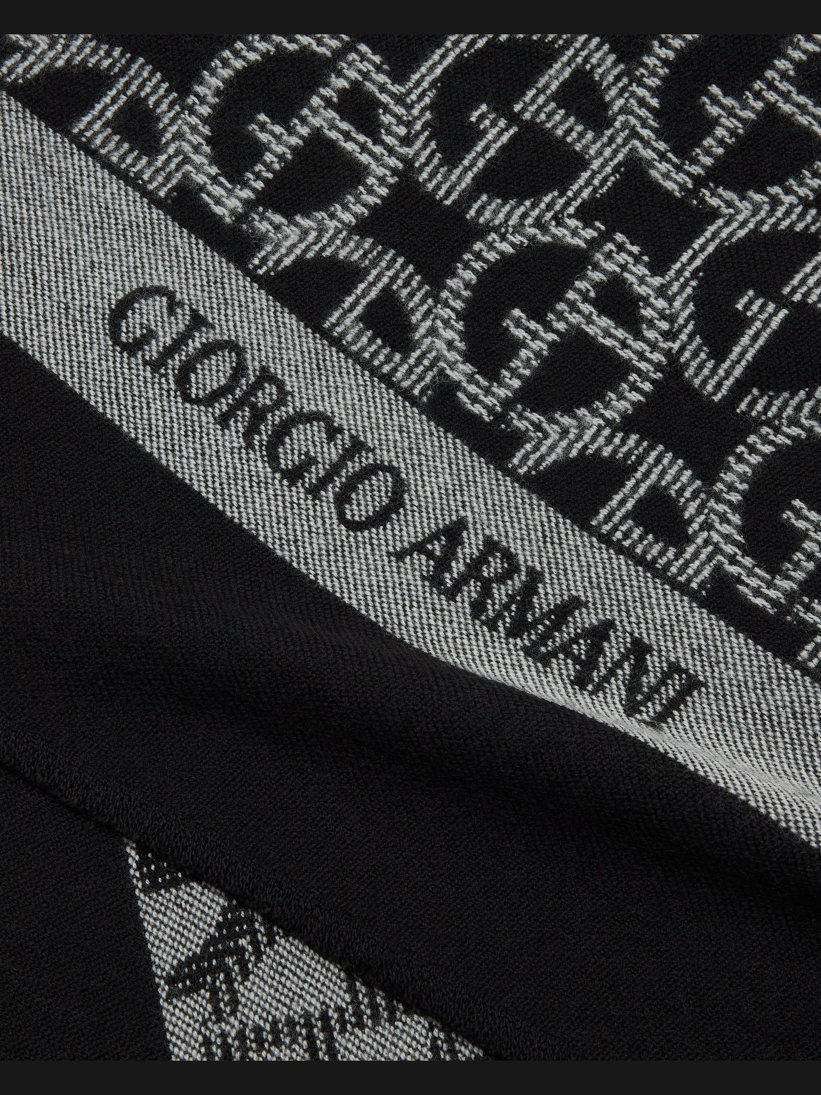 Giorgio armani - men's scarf