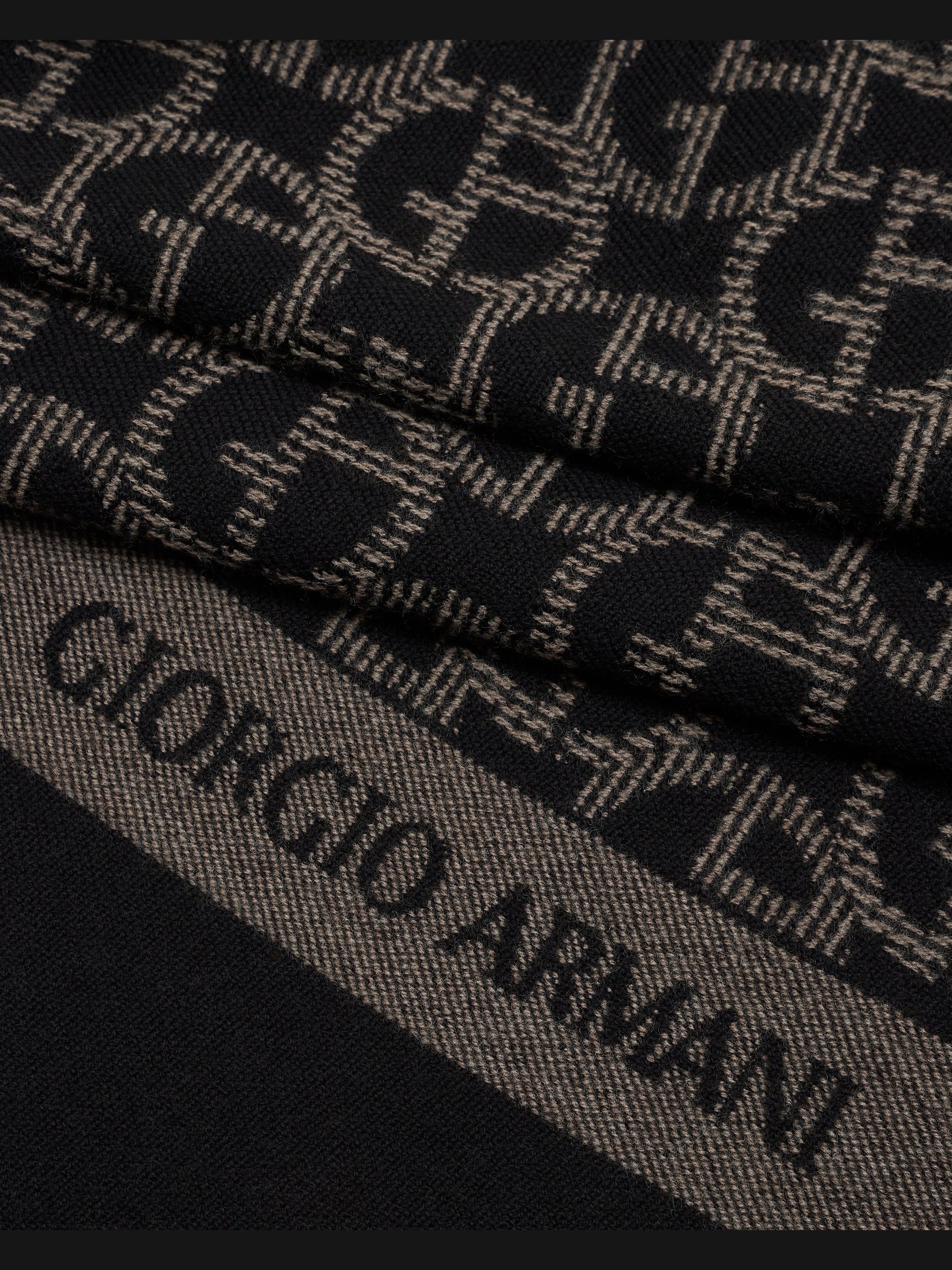 Giorgio armani - men's scarf