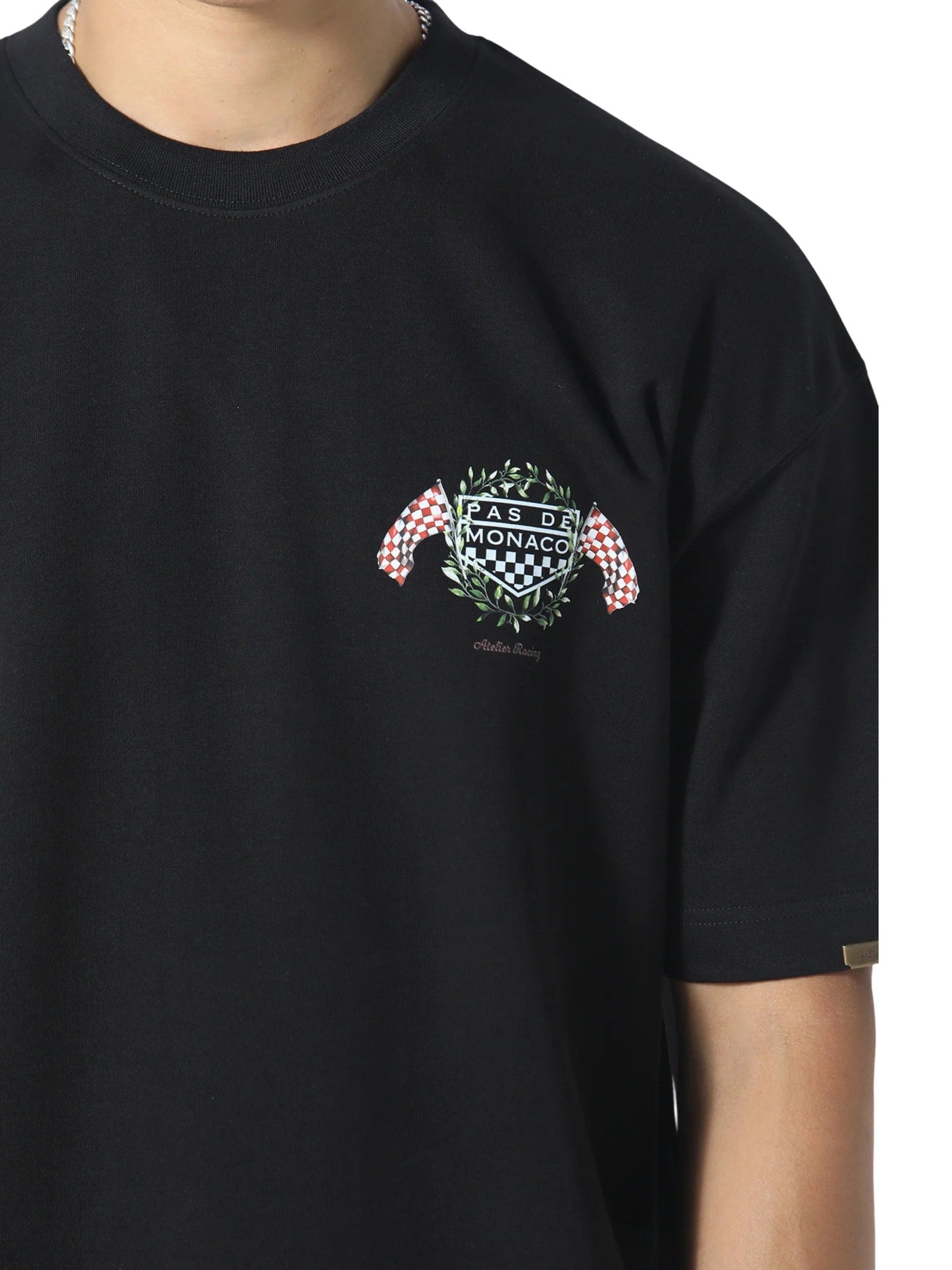 La race t-shirt