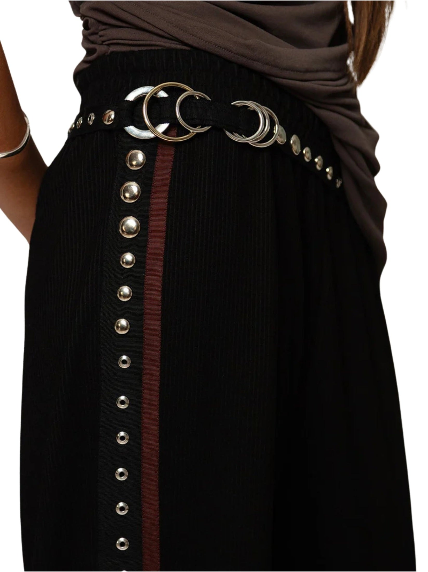 The heavy metal drawstring