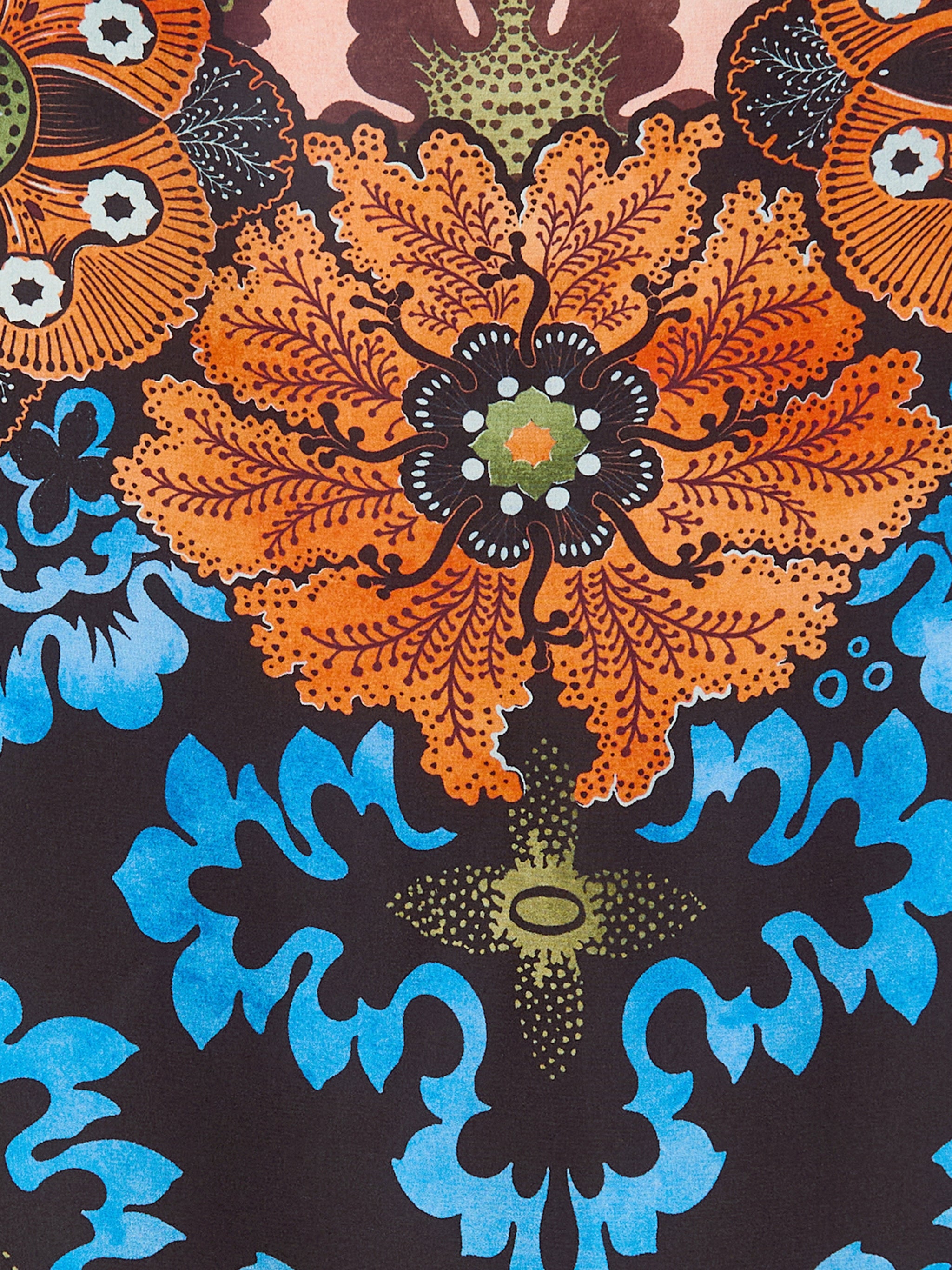 MAGIC DRESS (PLACEE)