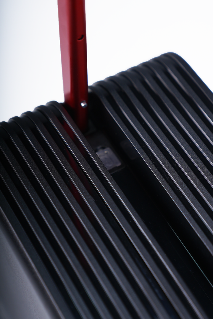 Buscar black cabin bag