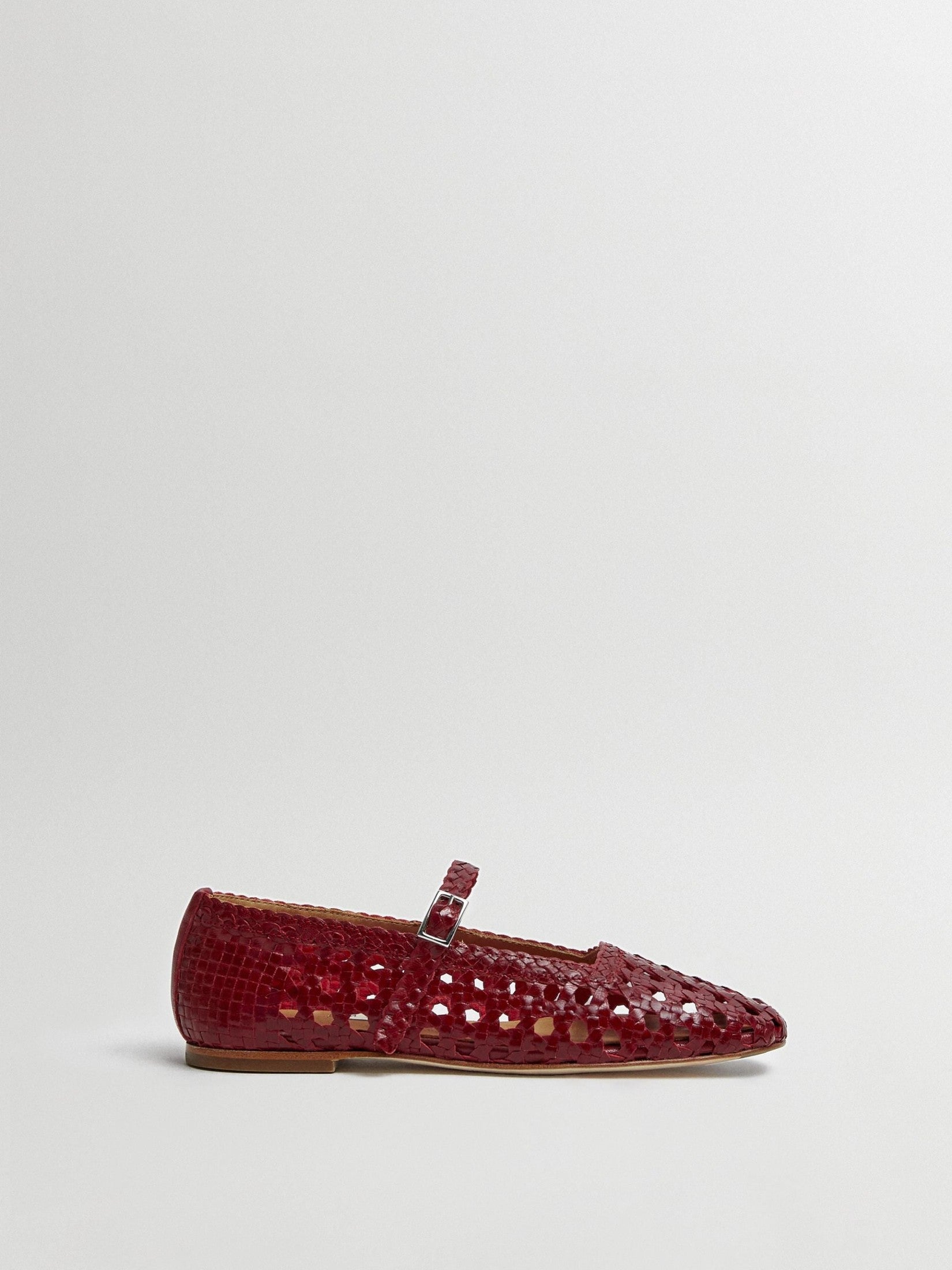 Yeida dark red ballerinas