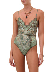 Wanderlust Scallop 1Pc