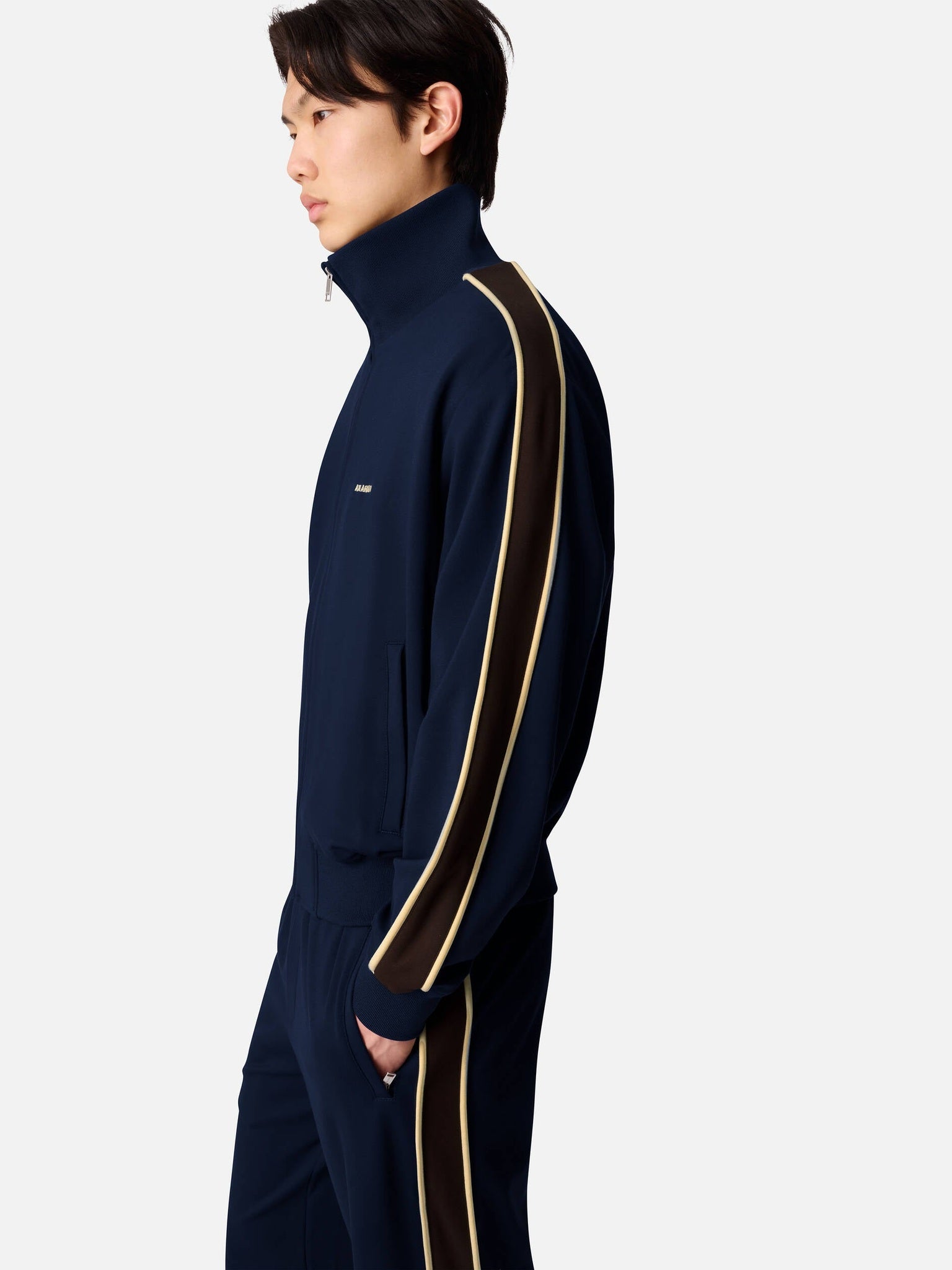 Curb track jacket
