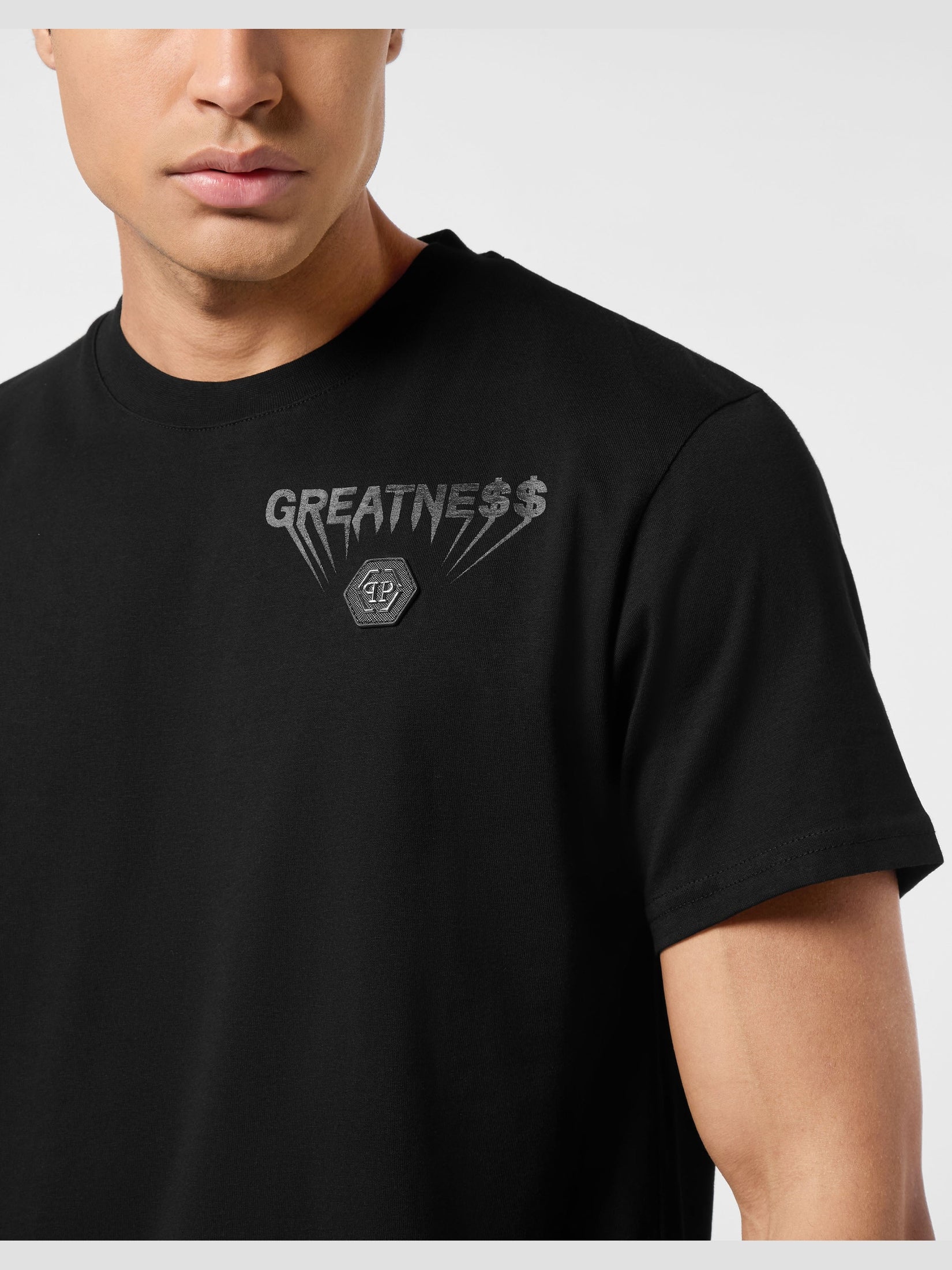 Round neck t-shirt greatness